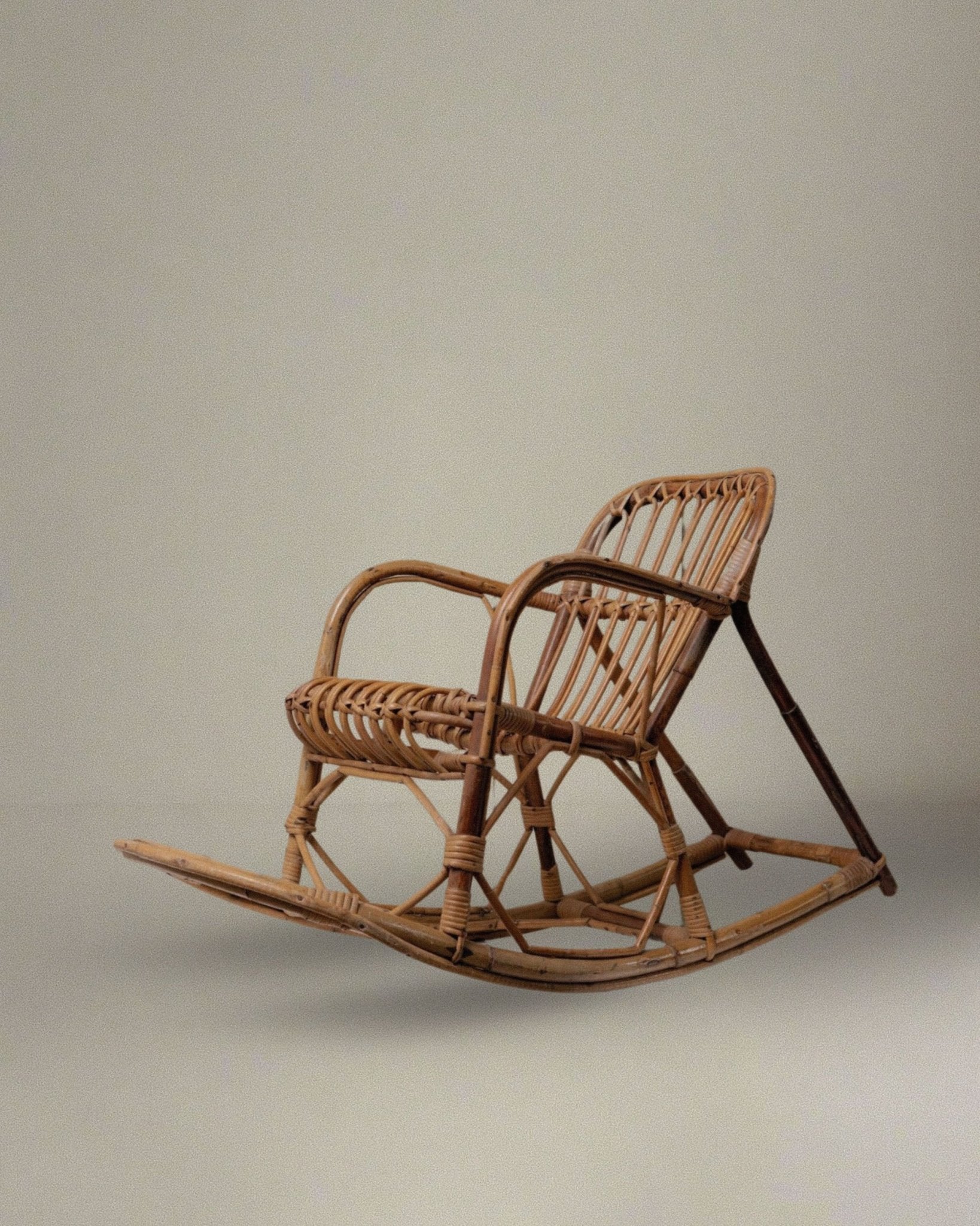Vintage bamboo rocking chair for children - Boho chair - Mid Century Design - Italy 1970s_Bottega Jacobs