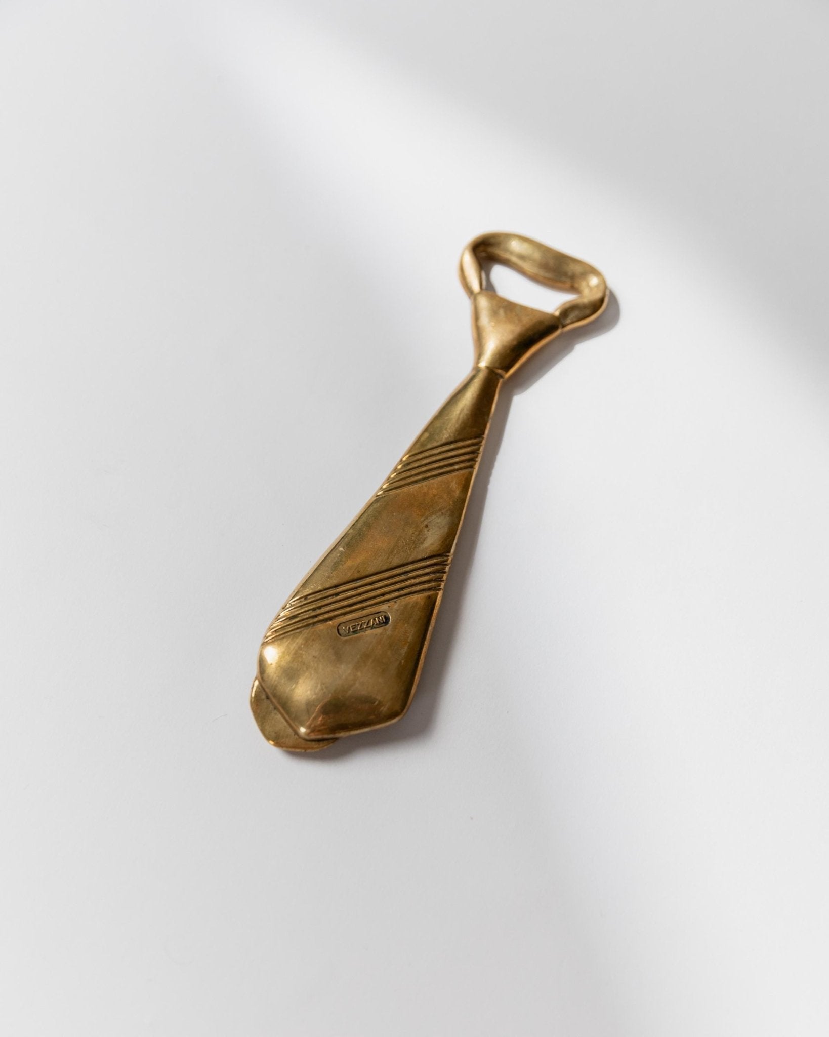 Vintage Bottle Opener Brass, Tie Shaped for Bottle Caps - Mid Century Design Vezzani Italy 1970s - Gift Idea Elegant, Retro Bar Decoration_Bottega Jacobs