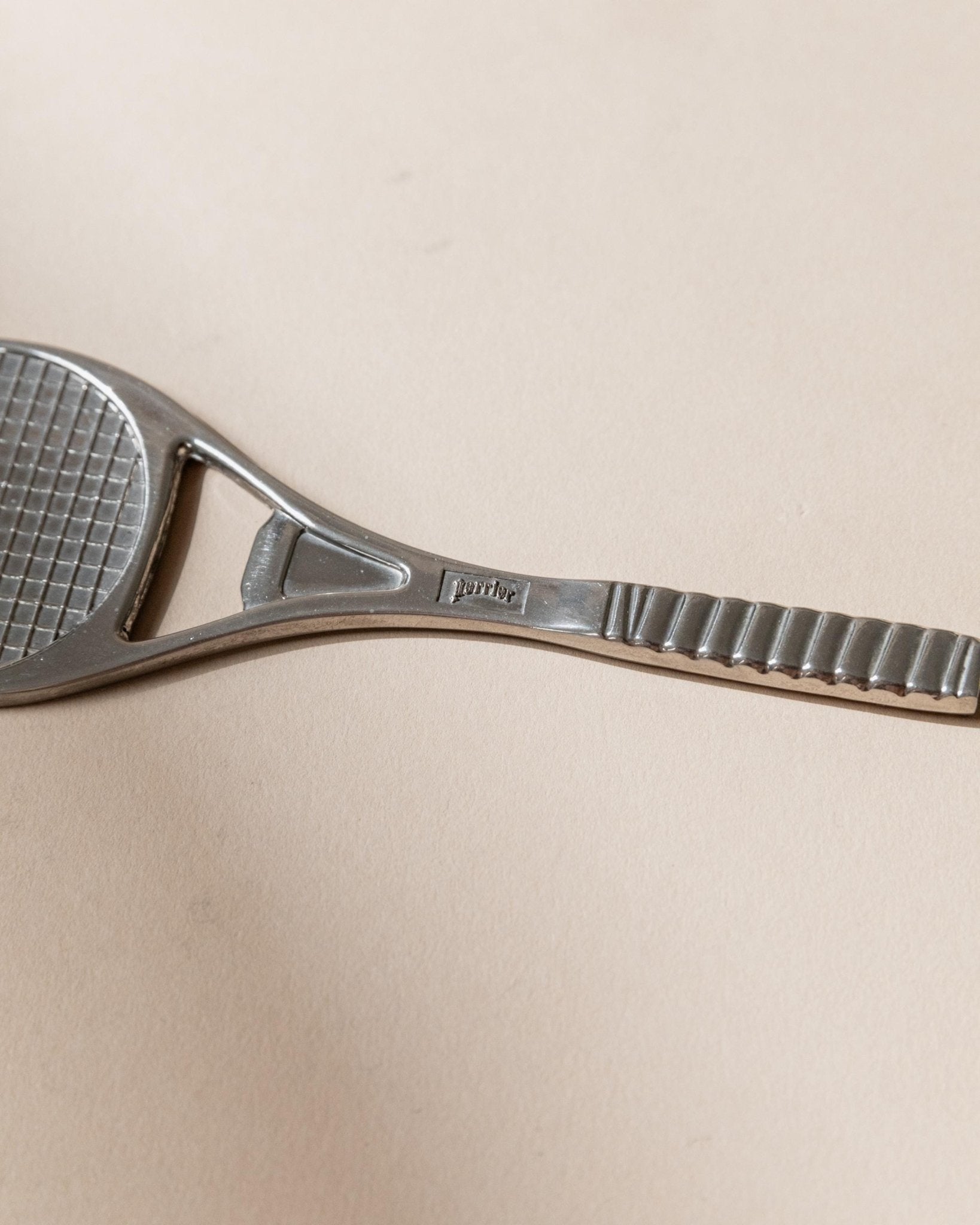 Vintage Bottle Opener Silver Plated - Tennis Racket Shape - Mid Century Design for Perrier 1980s - Gift Idea Elegant, Retro Bar Decoration_Bottega Jacobs