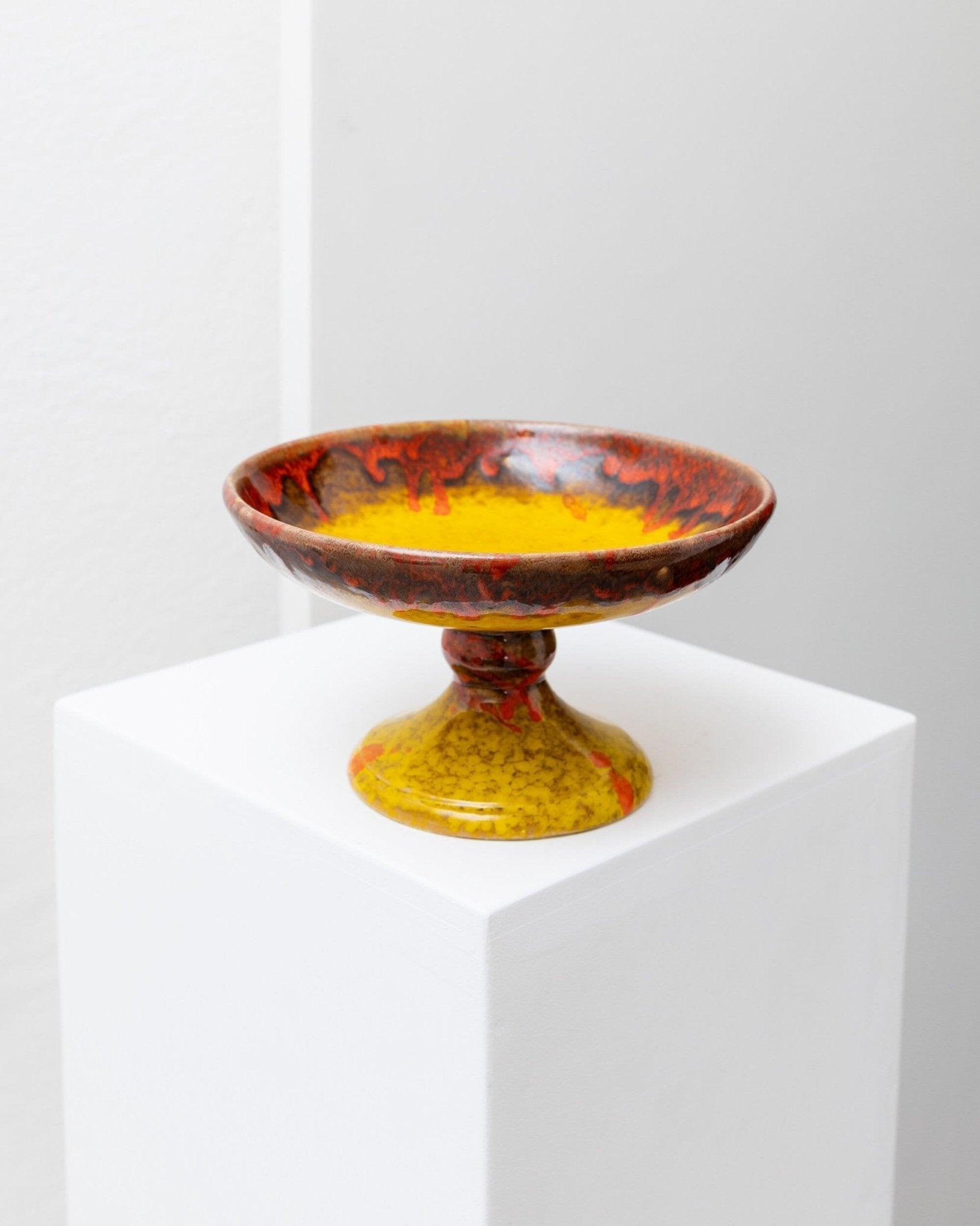 Vintage ceramic bowl with handle - colorful glaze yellow orange - Mid Century Design - Italy 1960s - Bottega Jacobs