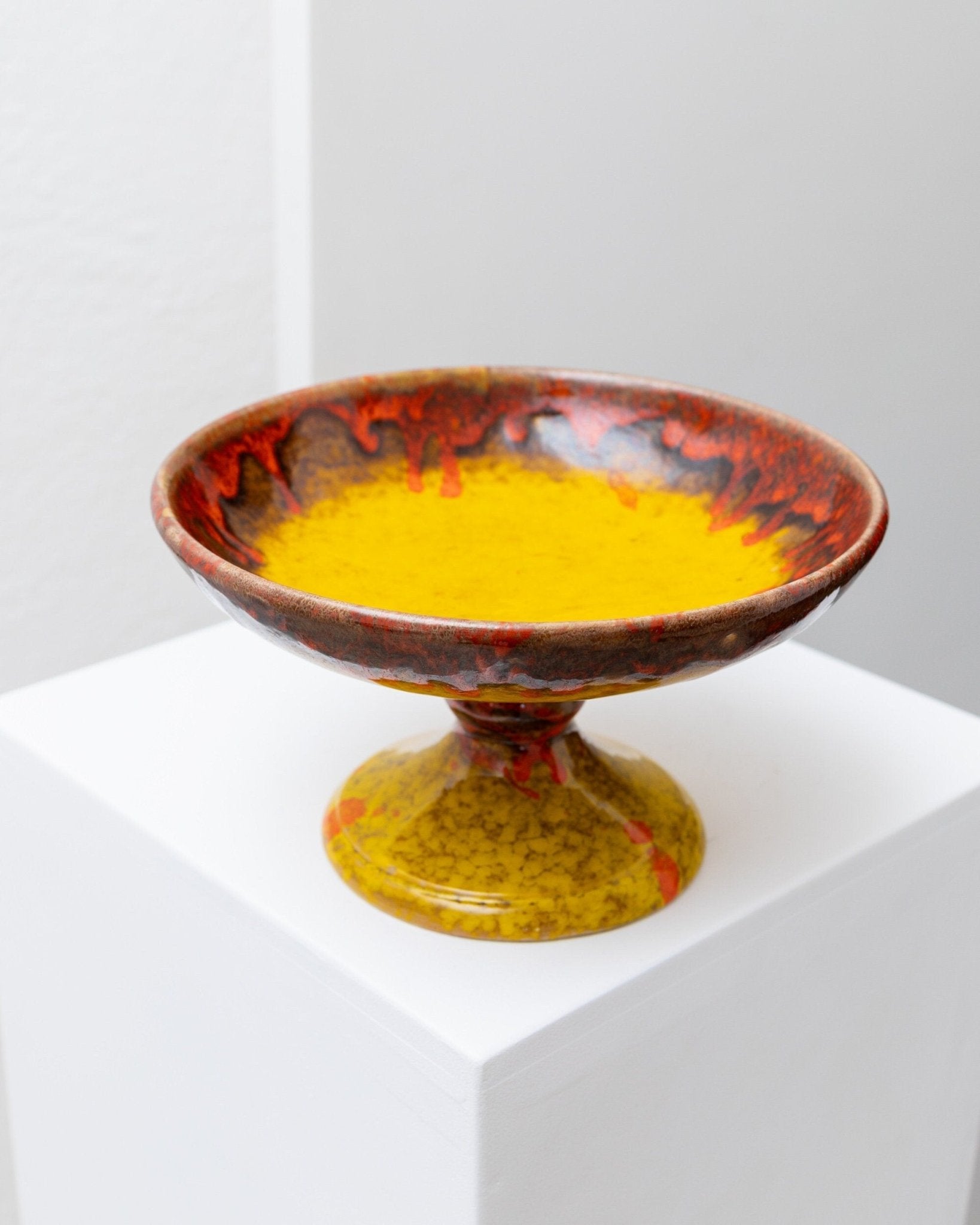 Vintage ceramic bowl with handle - colorful glaze yellow orange - Mid Century Design - Italy 1960s - Bottega Jacobs