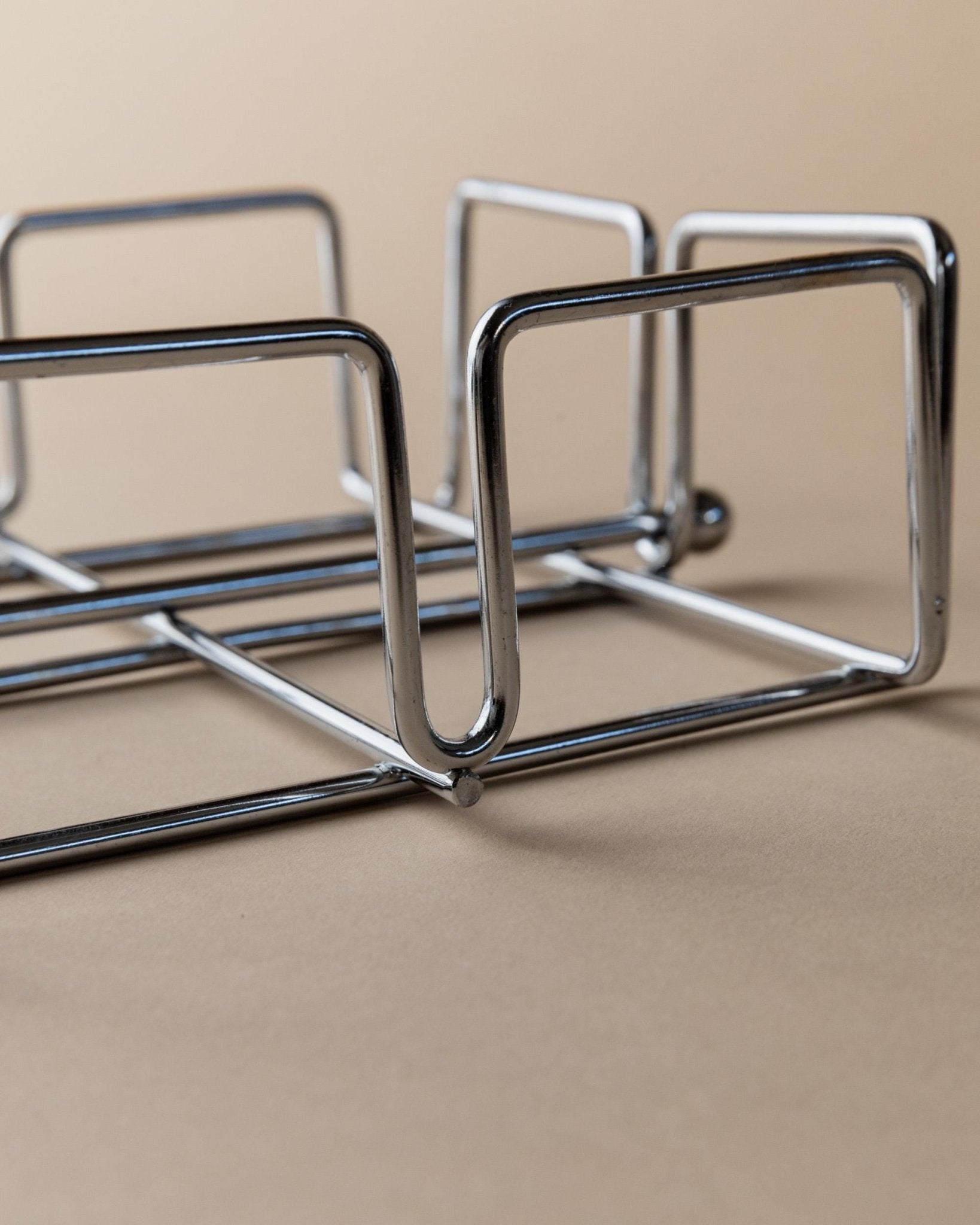 Vintage Chrome Napkin Holder - Sleek Timeless Design - Space Age Italy 1980s - Elegant Table Decoration, unique Gift Idea_Bottega Jacobs