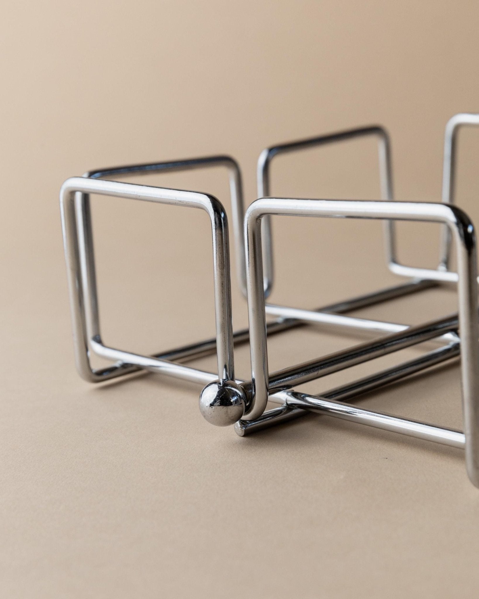 Vintage Chrome Napkin Holder - Sleek Timeless Design - Space Age Italy 1980s - Elegant Table Decoration, unique Gift Idea_Bottega Jacobs