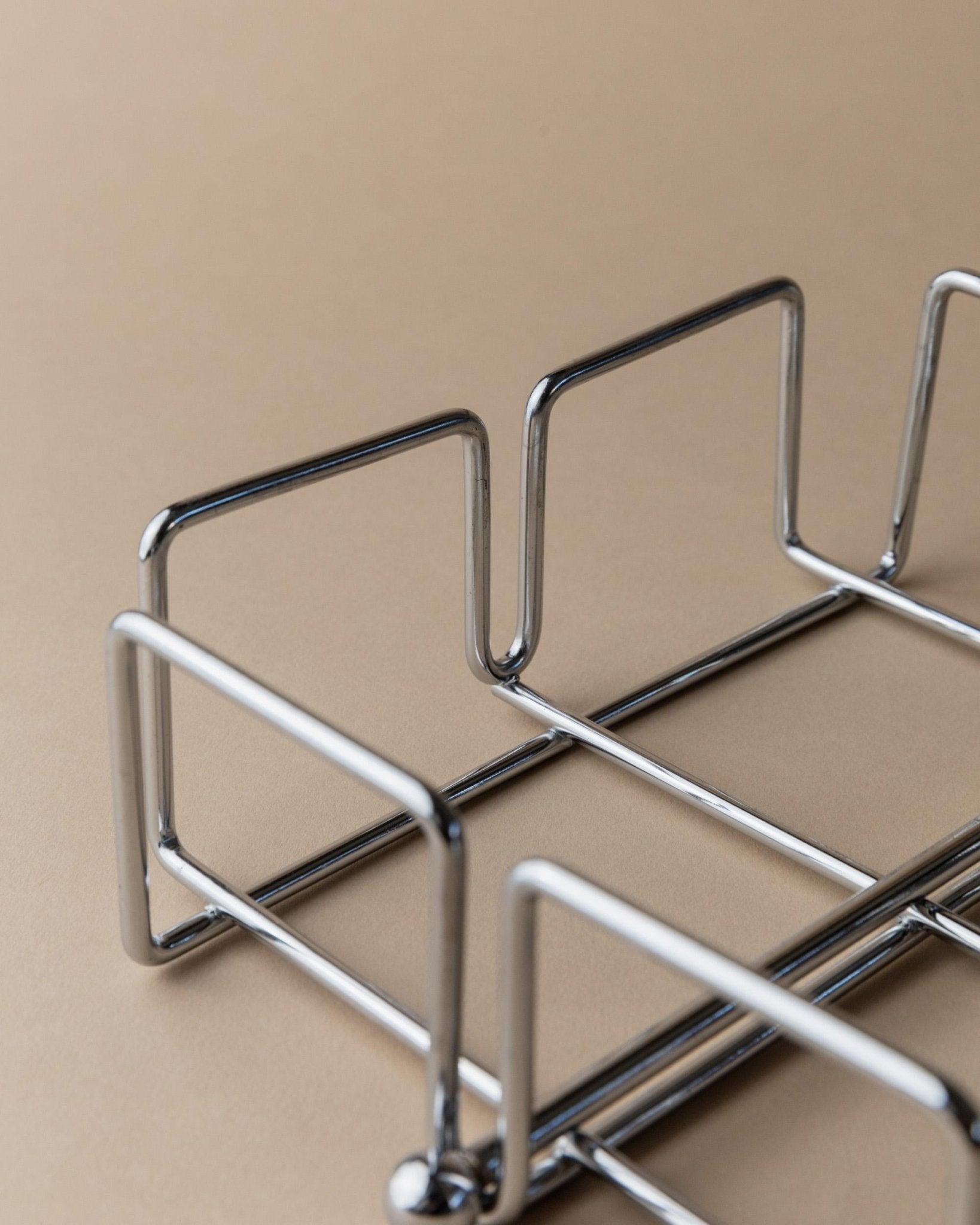 Vintage Chrome Napkin Holder - Sleek Timeless Design - Space Age Italy 1980s - Elegant Table Decoration, unique Gift Idea_Bottega Jacobs