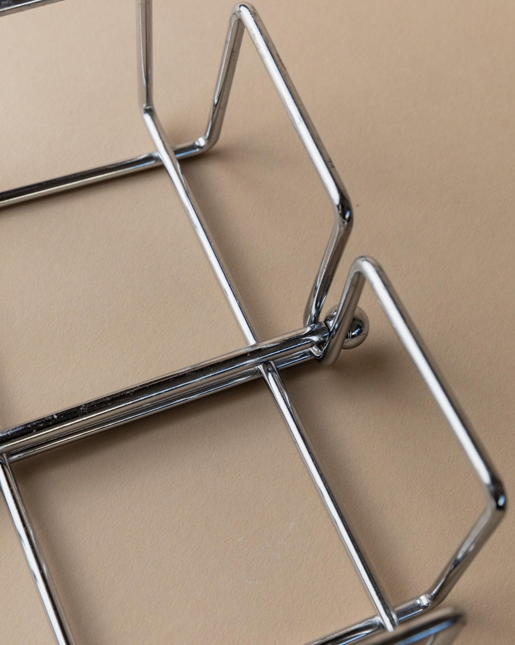 Vintage Chrome Napkin Holder - Sleek Timeless Design - Space Age Italy 1980s - Elegant Table Decoration, unique Gift Idea_Bottega Jacobs