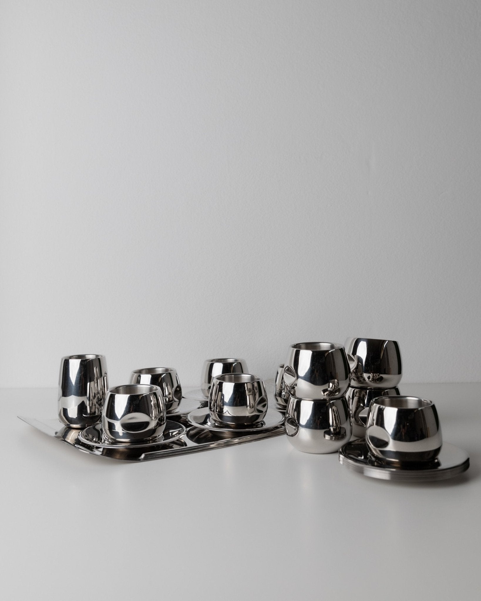 Vintage coffee set by AMC Art - minimalist design Italy 70s - dishwasher - safe stainless steel cups, plate, tray, gift idea - Bottega Jacobs
