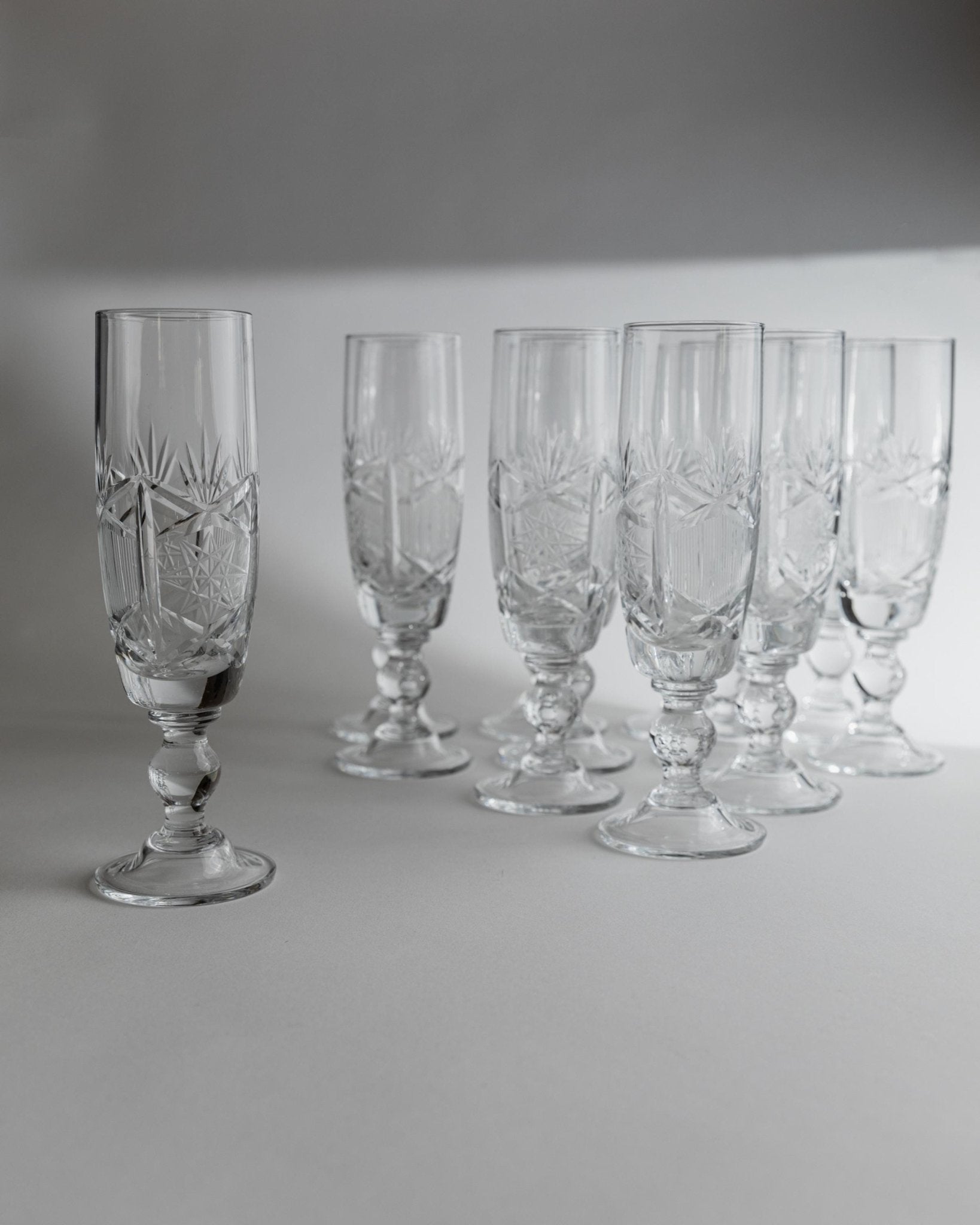 Vintage Crystal Champagne Glasses Set of 12 - Classic and Timeless Design, Italy 1970s - Gift Idea Elegant, Retro Table Decoration_Bottega Jacobs