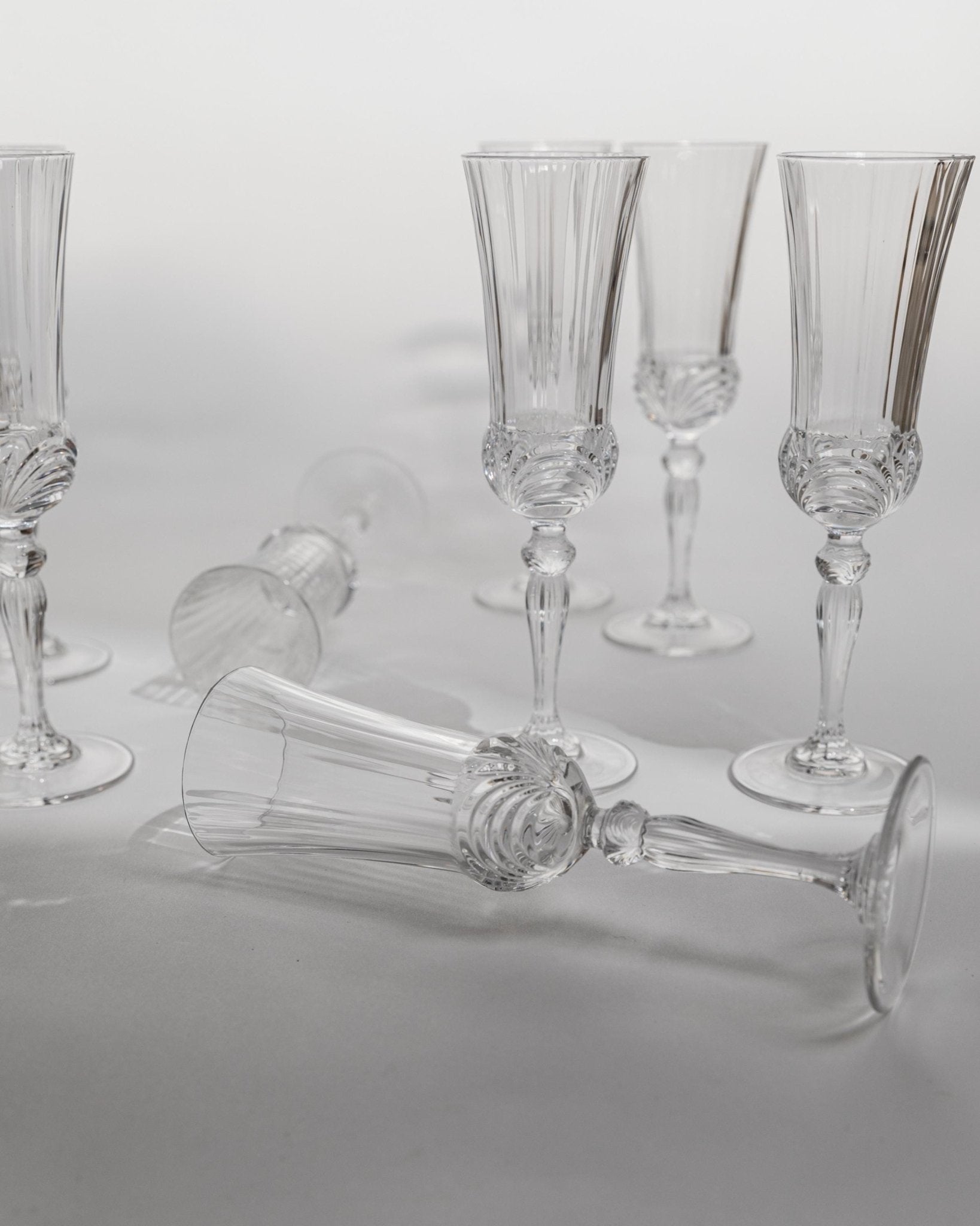 Vintage Crystal Champagne Glasses Set of 8 - Italian Melodia Cut Crystal Design 1980s - Gift Idea Elegant, Retro Barware, Table Decoration_Bottega Jacobs