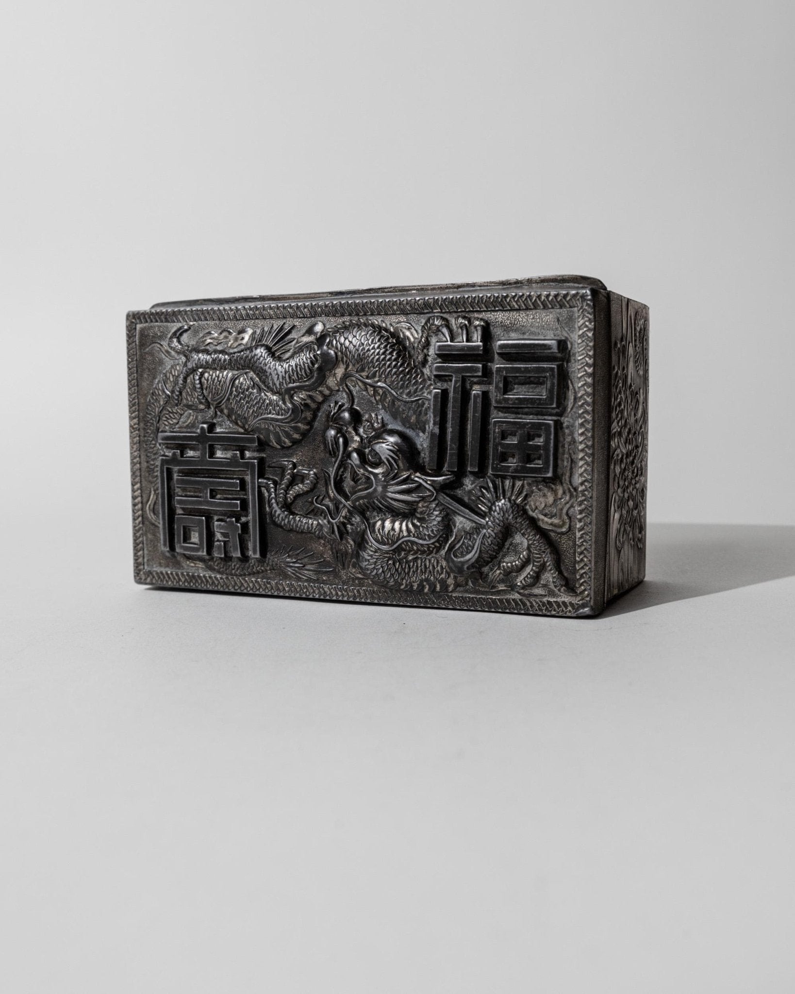 Vintage Early 19th Century Japanese Silver Plated Box Dragon Motif, Wood Inlay, Rare Jewelry or Cigarette Case, Antique Elegant Gift Idea_Bottega Jacobs