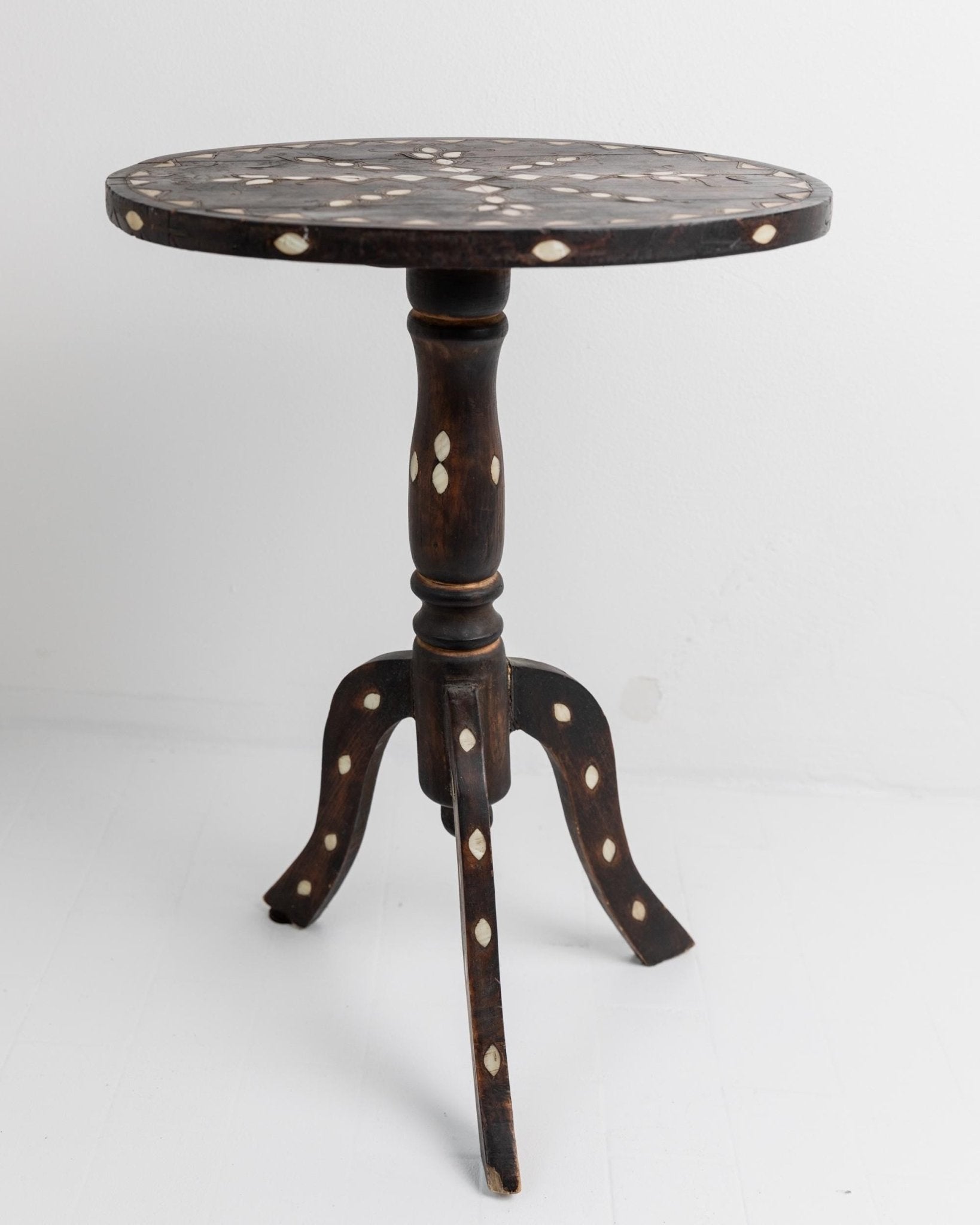 Vintage Early 19th Century Side Table, Dark Wood with Mother of Pearl Inlay, Three Legged Oval Form, Ethno Style Furniture, Gift Idea_Bottega Jacobs
