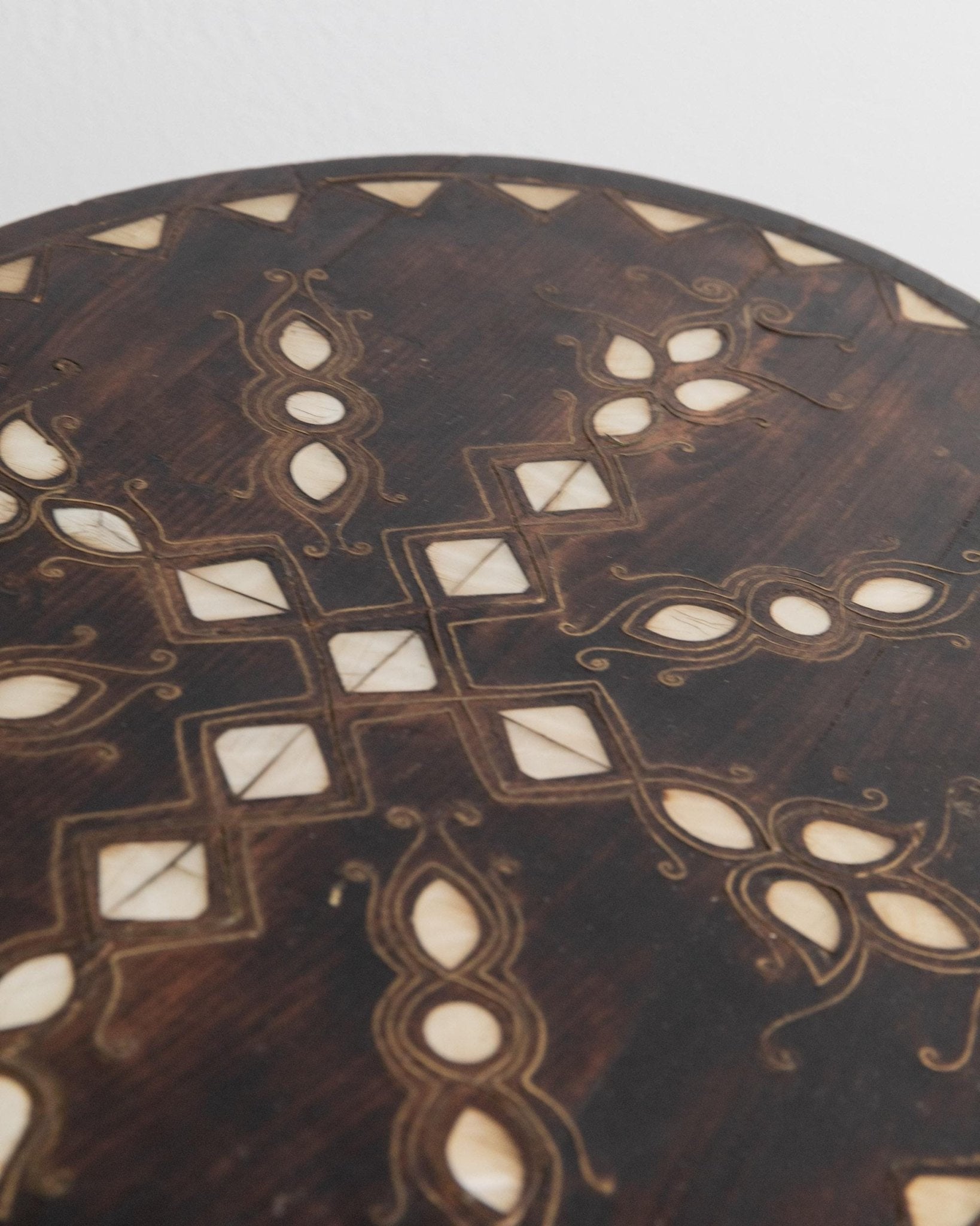Vintage Early 19th Century Side Table, Dark Wood with Mother of Pearl Inlay, Three Legged Oval Form, Ethno Style Furniture, Gift Idea_Bottega Jacobs