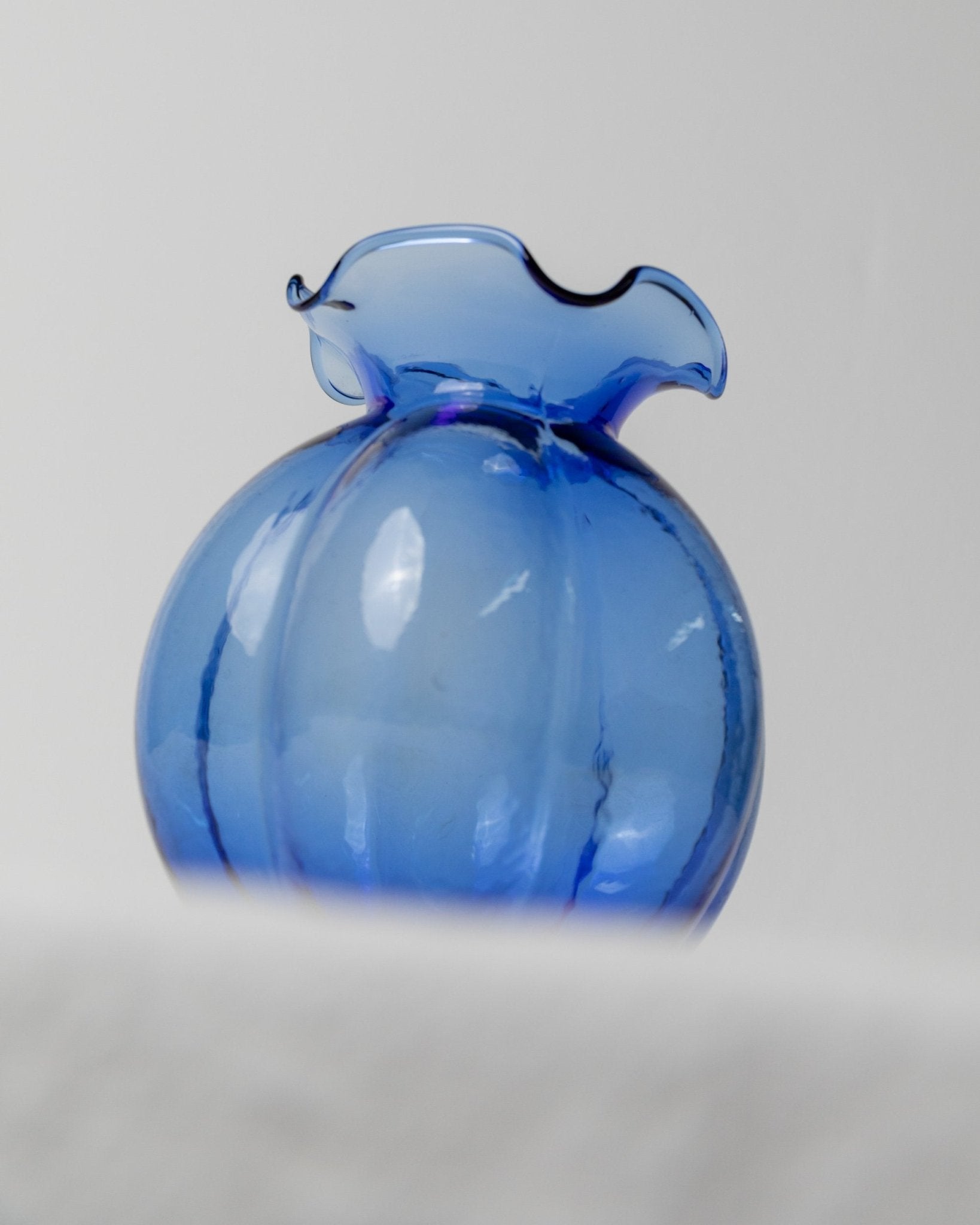 Vintage Hazel Atlas Uranium Glass Vase - Cobalt blue Fenton flower vase, bulbous shape - Italy 1930s - Decorative retro vase, gift idea - Bottega Jacobs