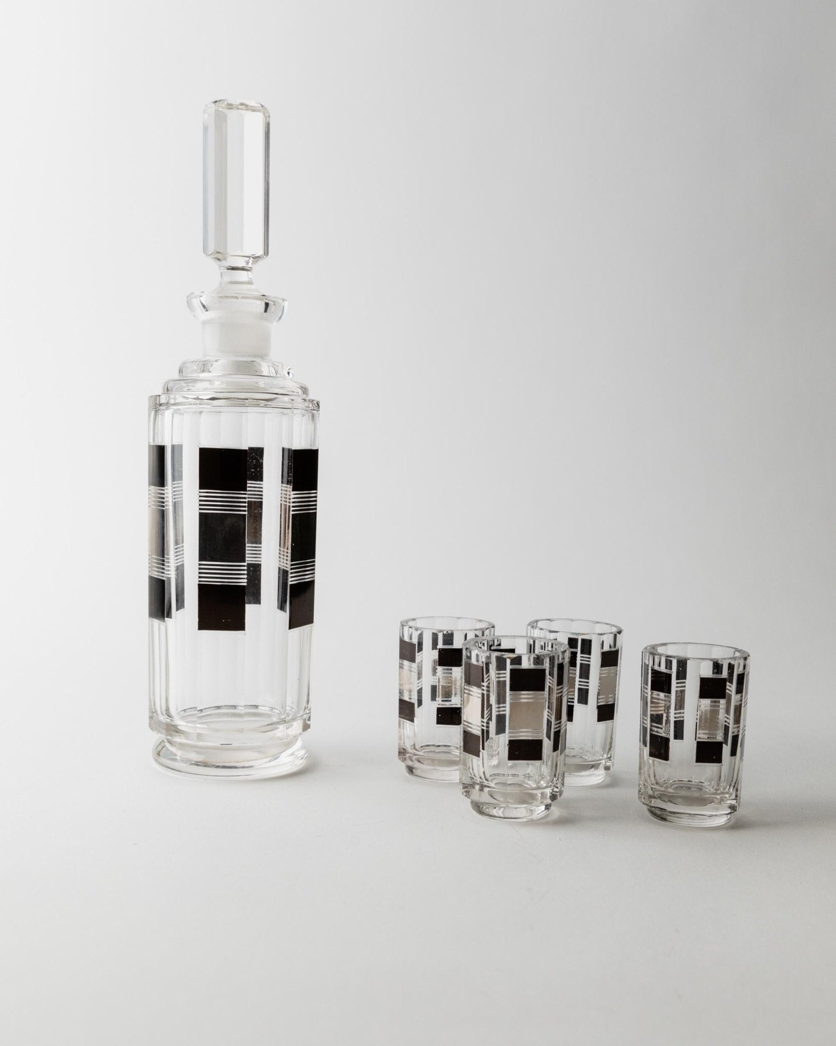 Vintage Liqueur Set Art Deco - Karl Plada 1930s - Crystal Glass with Silver Details - 1 Decanter with Stopper, 4 Glasses - Elegant Gift Idea_Bottega Jacobs