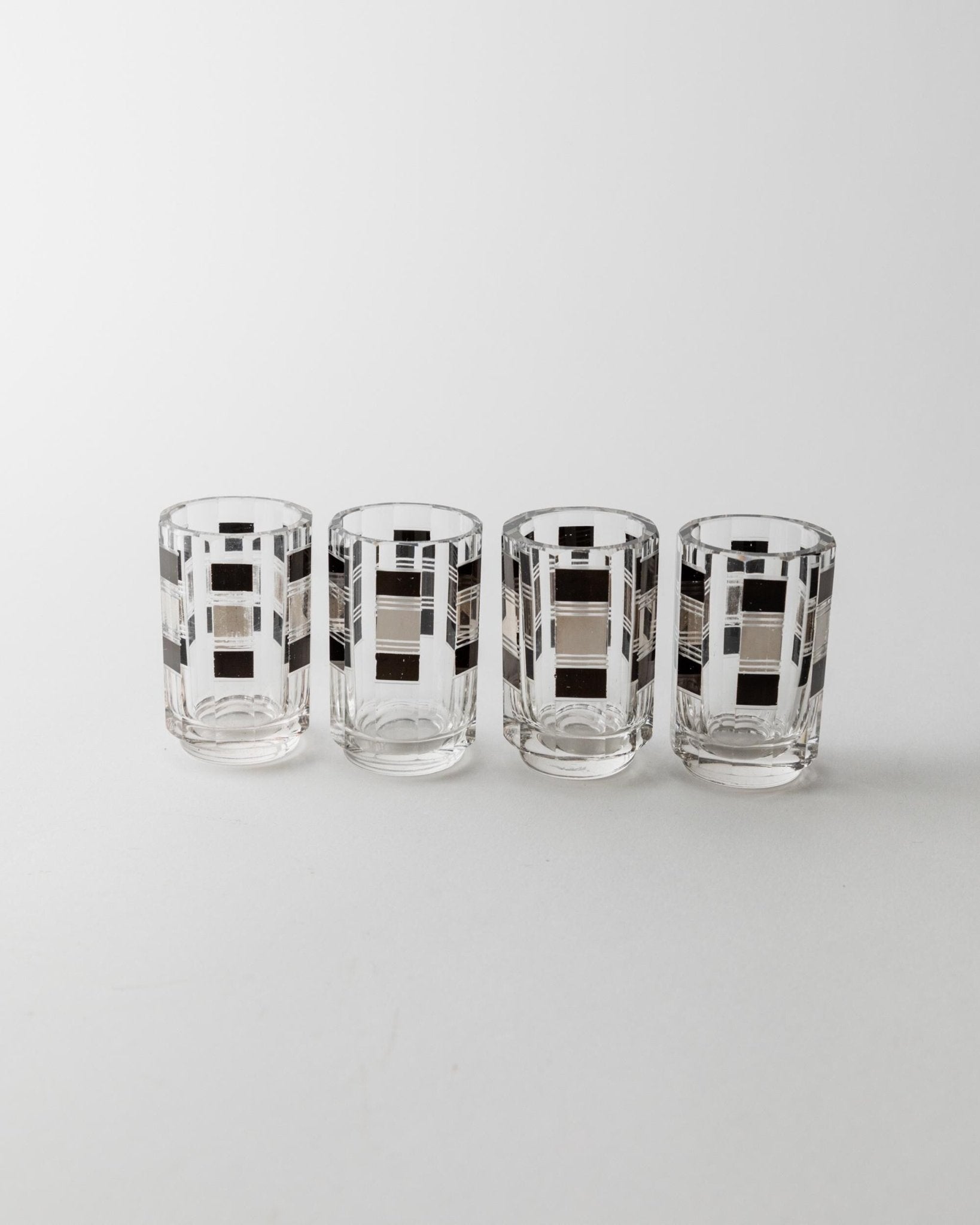 Vintage Liqueur Set Art Deco - Karl Plada 1930s - Crystal Glass with Silver Details - 1 Decanter with Stopper, 4 Glasses - Elegant Gift Idea_Bottega Jacobs