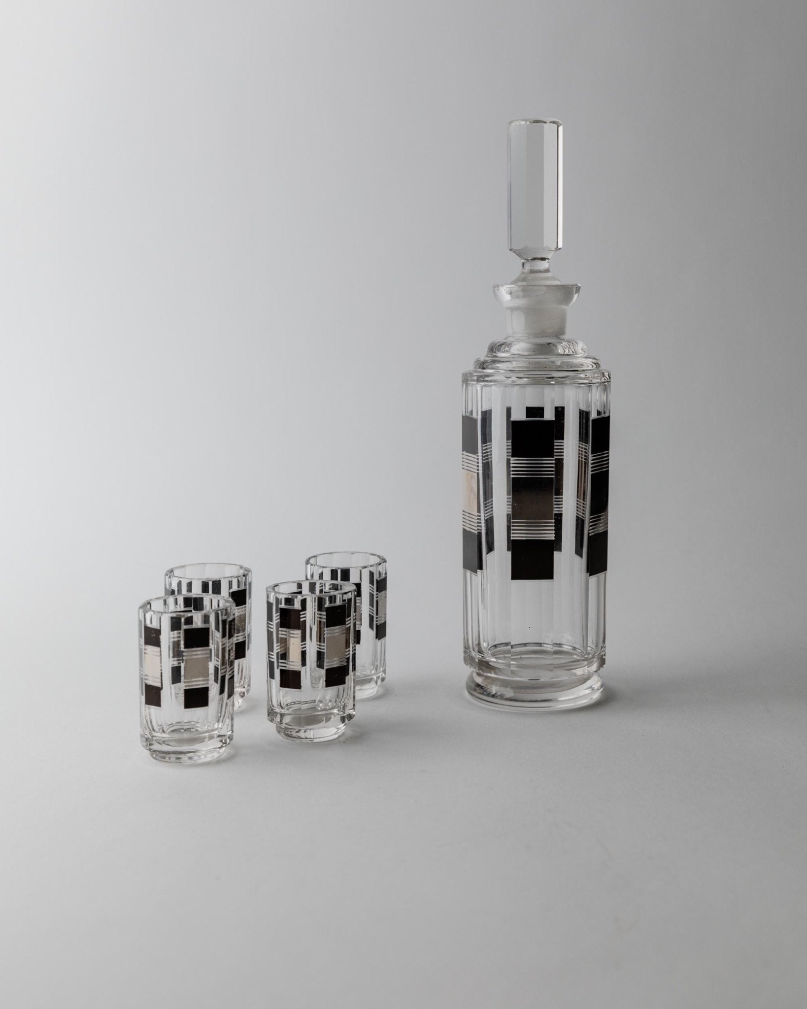 Vintage Liqueur Set Art Deco - Karl Plada 1930s - Crystal Glass with Silver Details - 1 Decanter with Stopper, 4 Glasses - Elegant Gift Idea_Bottega Jacobs