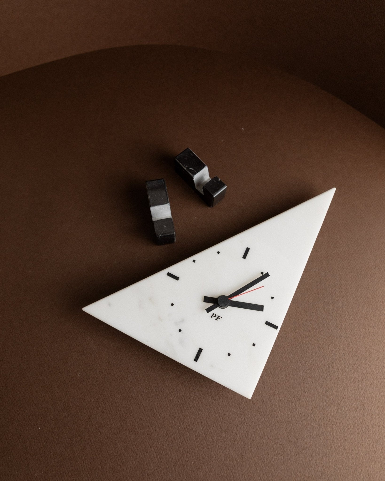 Vintage marble triangle grandfather clock 1980s - Pop Art wall clock by PF - Memphis Style Italy_Bottega Jacobs
