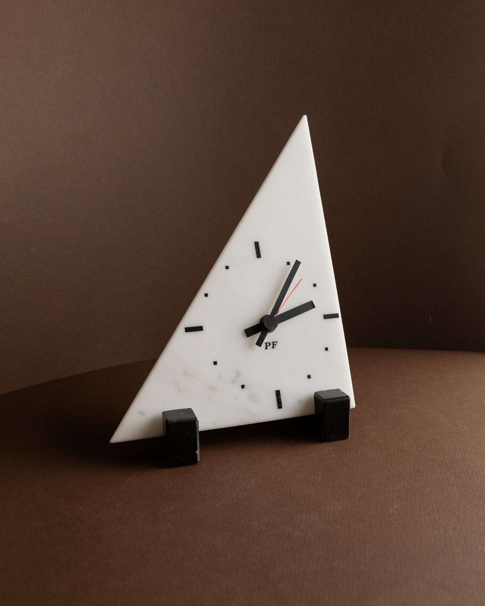 Vintage marble triangle grandfather clock 1980s - Pop Art wall clock by PF - Memphis Style Italy_Bottega Jacobs