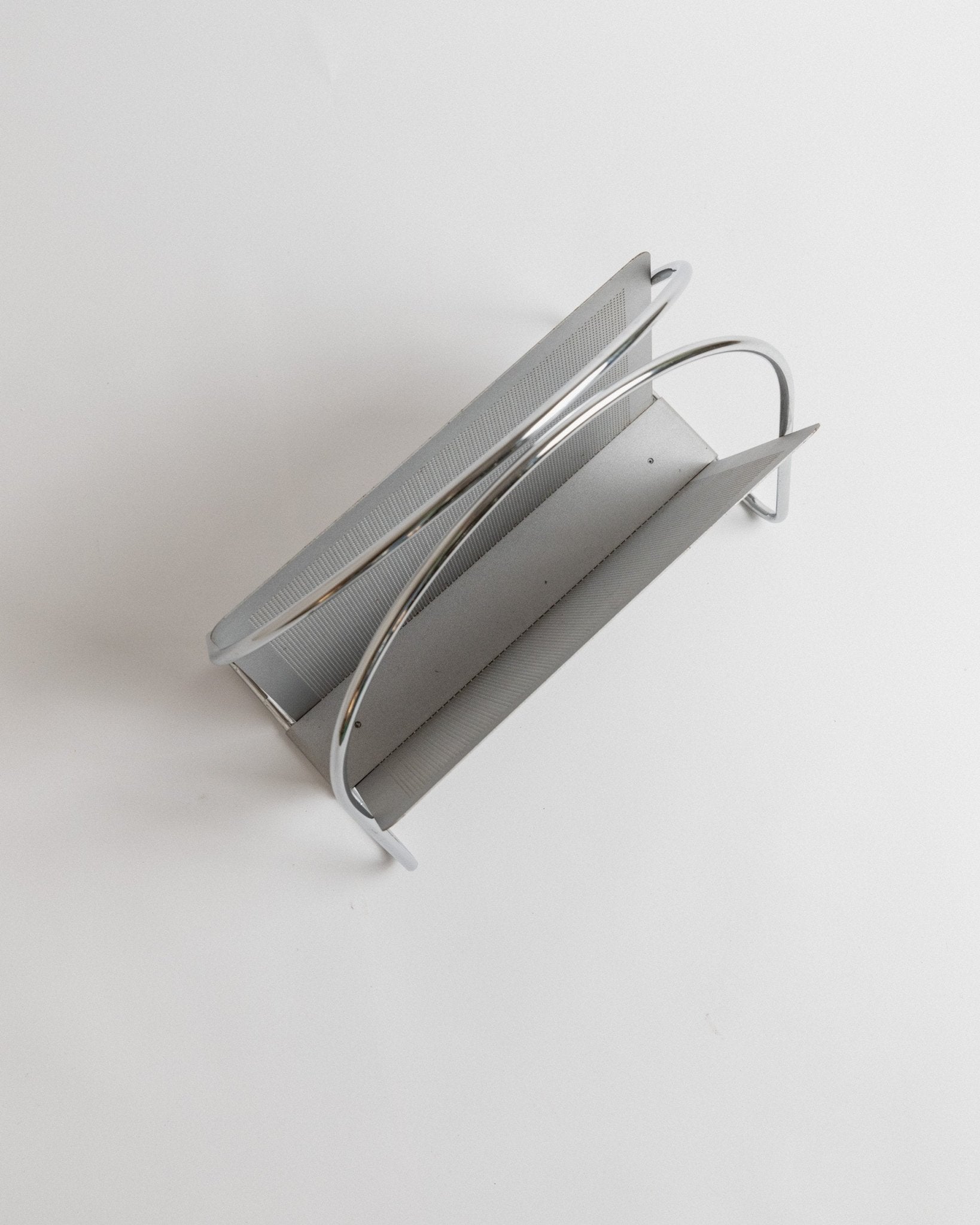 Vintage metal magazine rack by Mascagni - perforated, chrome - plated - space age design Italy 70s - magazine storage, retro gift - Bottega Jacobs