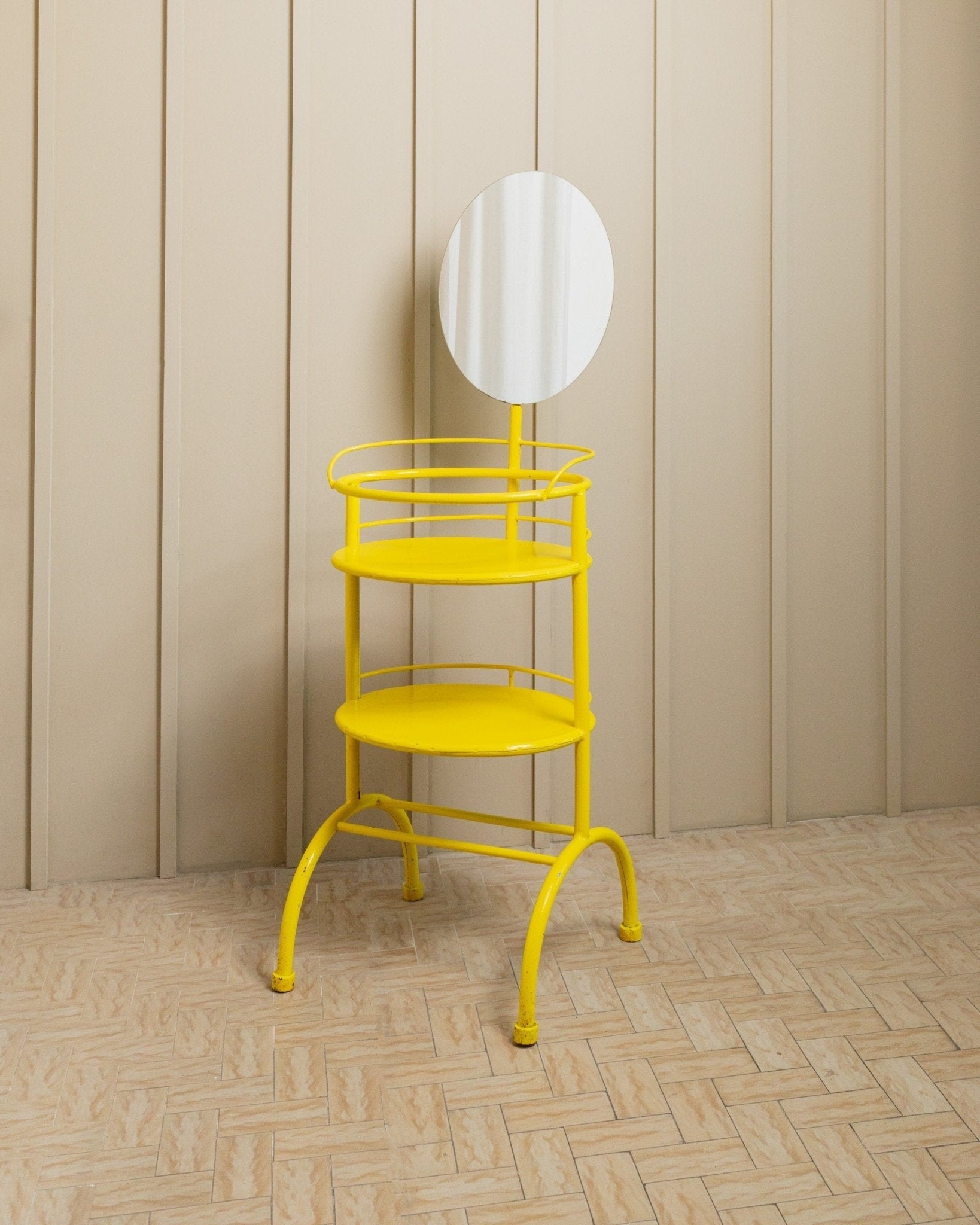 Vintage metal side table with mirror 1960s - multifunctional yellow shelf from Italy - Bottega Jacobs