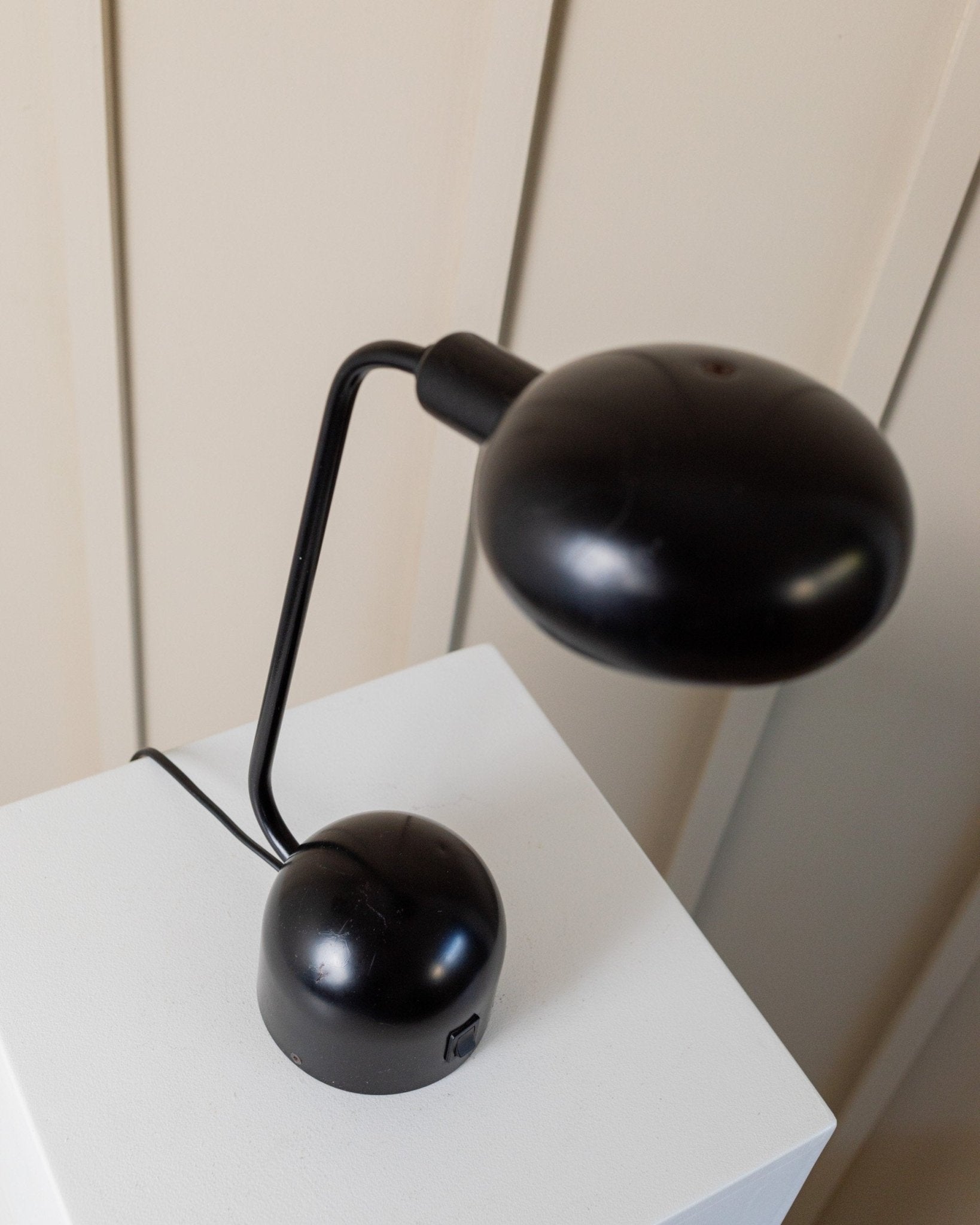 Vintage metal table lamp - Adjustable desk lamp - Postmodern Memphis Style - Italy 1980s - Bottega Jacobs