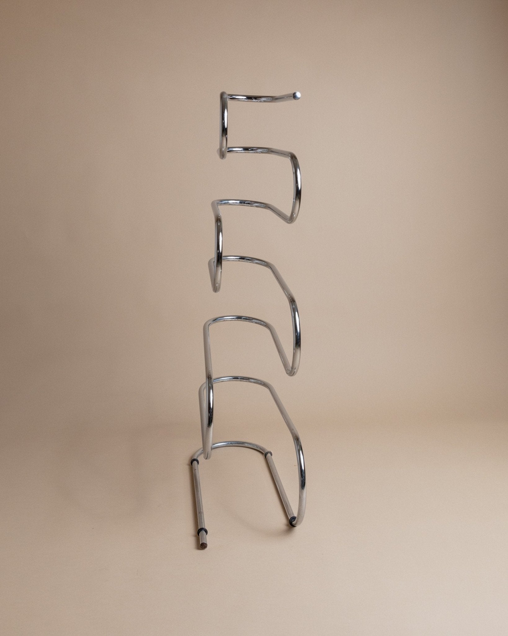 Vintage Metal Towel Rack, Clothes Rack - Space Age Design 1980s - Decorative Storage Clothes, Bathroom or Wardrobe, Retro Gift - Bottega Jacobs
