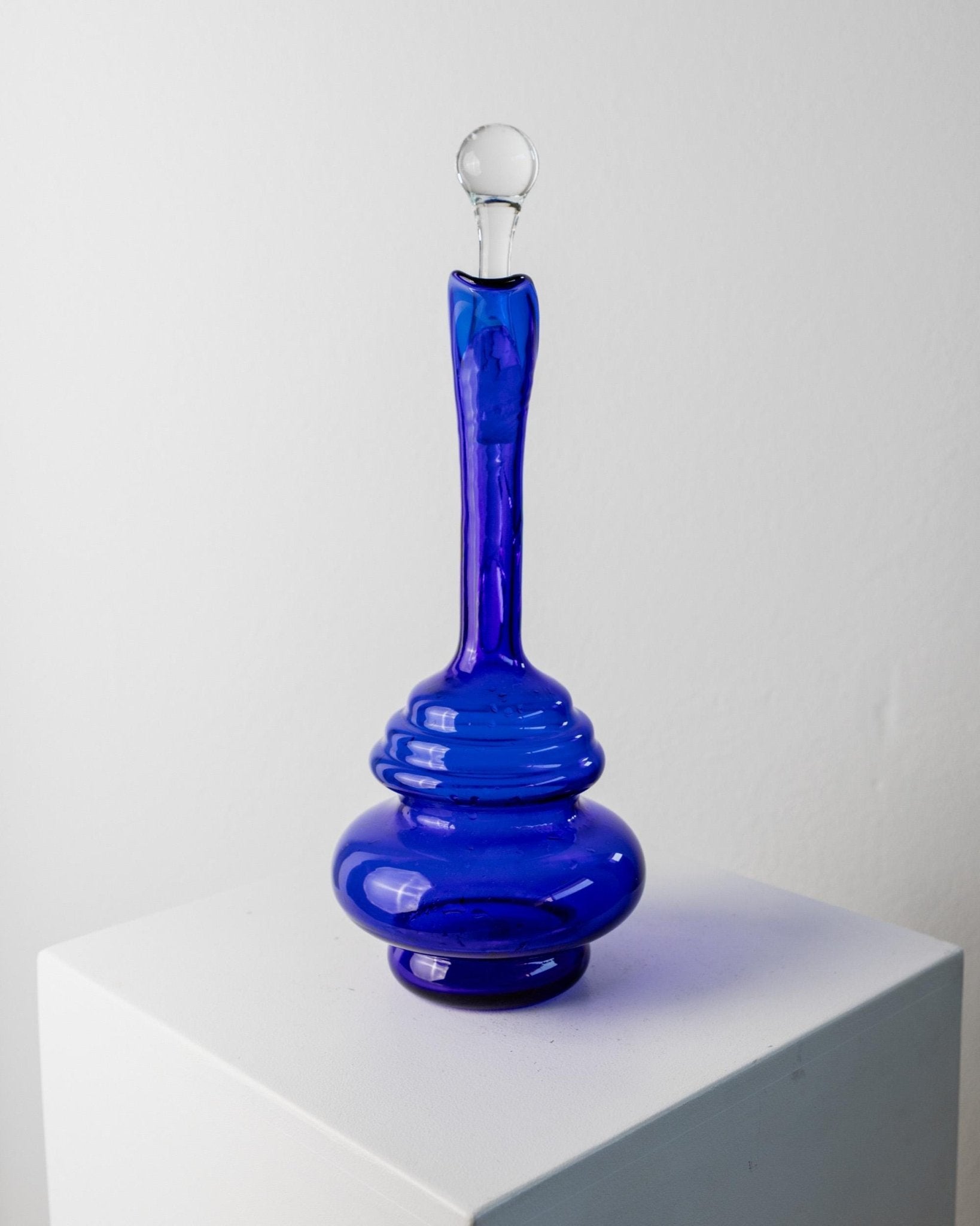Vintage Murano Carafe - Cobalt Blue with Clear Glass Stopper and Handle - Timeless Mid Century Design Italy 60s - Glass Art, Gift Idea_Bottega Jacobs