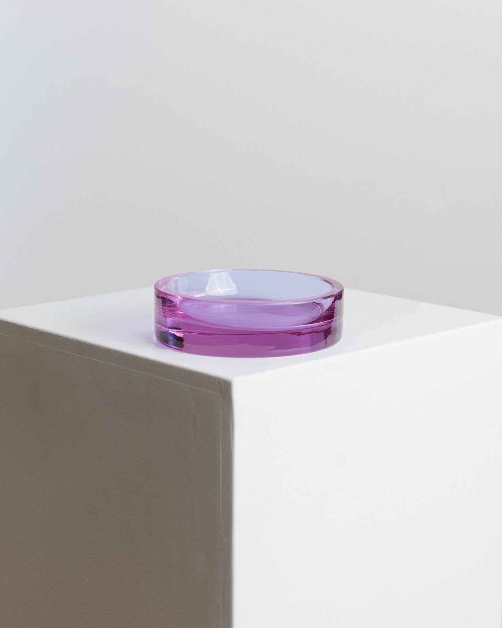 Vintage Murano Glass Ashtray - Purple, Solid, Elegant - Design Italy 1970s - Gift Idea, Retro Decoration, Pop Art - Bottega Jacobs