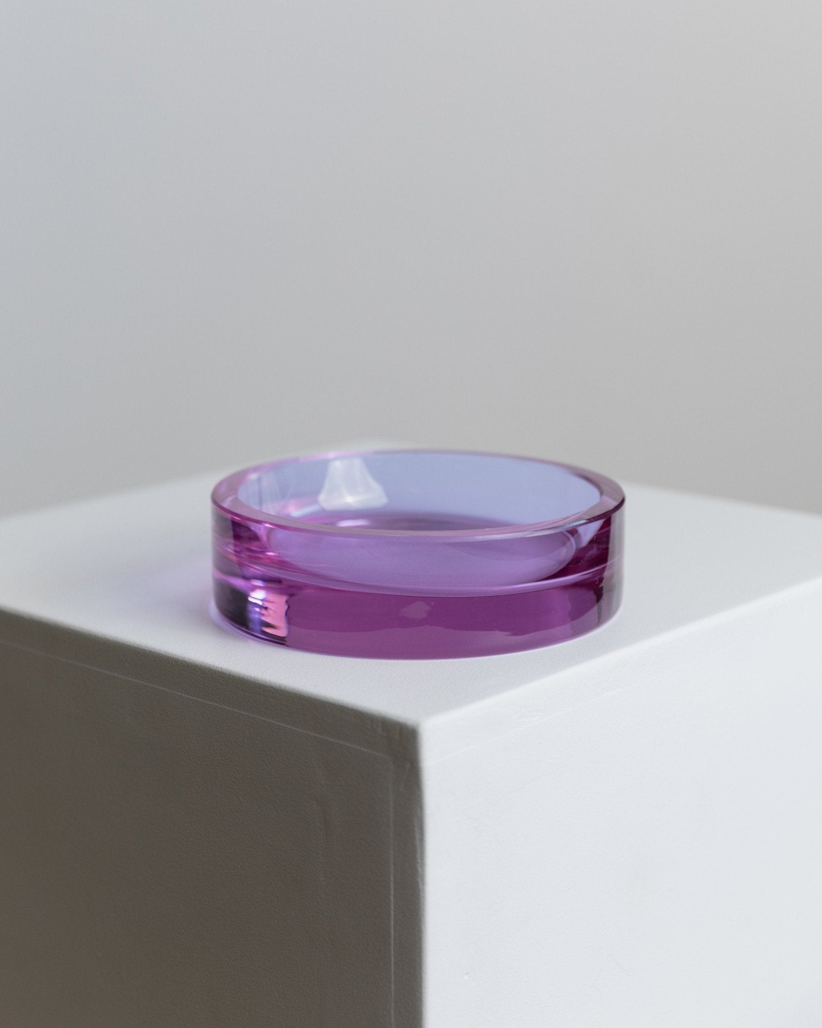 Vintage Murano Glass Ashtray - Purple, Solid, Elegant - Design Italy 1970s - Gift Idea, Retro Decoration, Pop Art - Bottega Jacobs