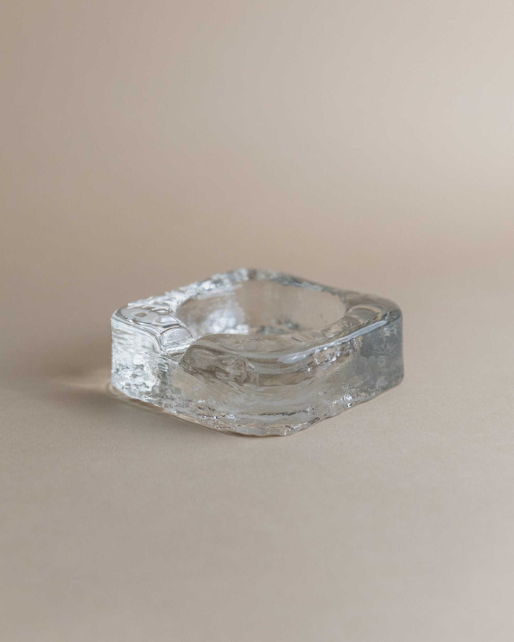 Vintage Murano glass ashtray - transparent in ice cube design, space age, Italy 1970s - elegant gift idea, retro decoration - Bottega Jacobs