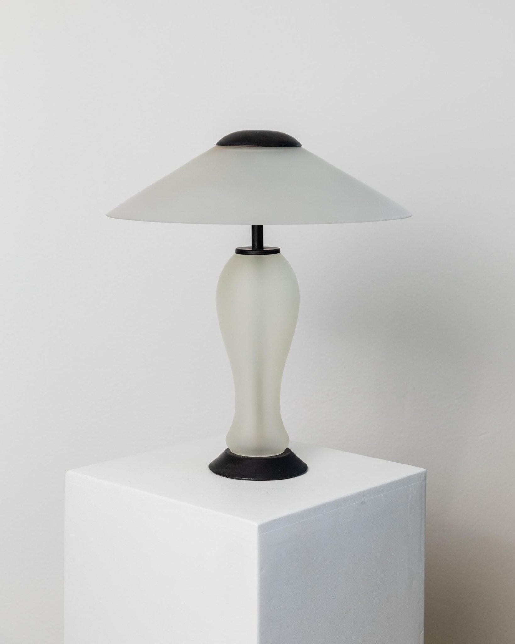 Vintage Murano Glass Table Lamp - Memphis Style, White Frosted Glass, Black Metal Details - Italy 1980s - Timeless minimal Style, Gift Idea_Bottega Jacobs