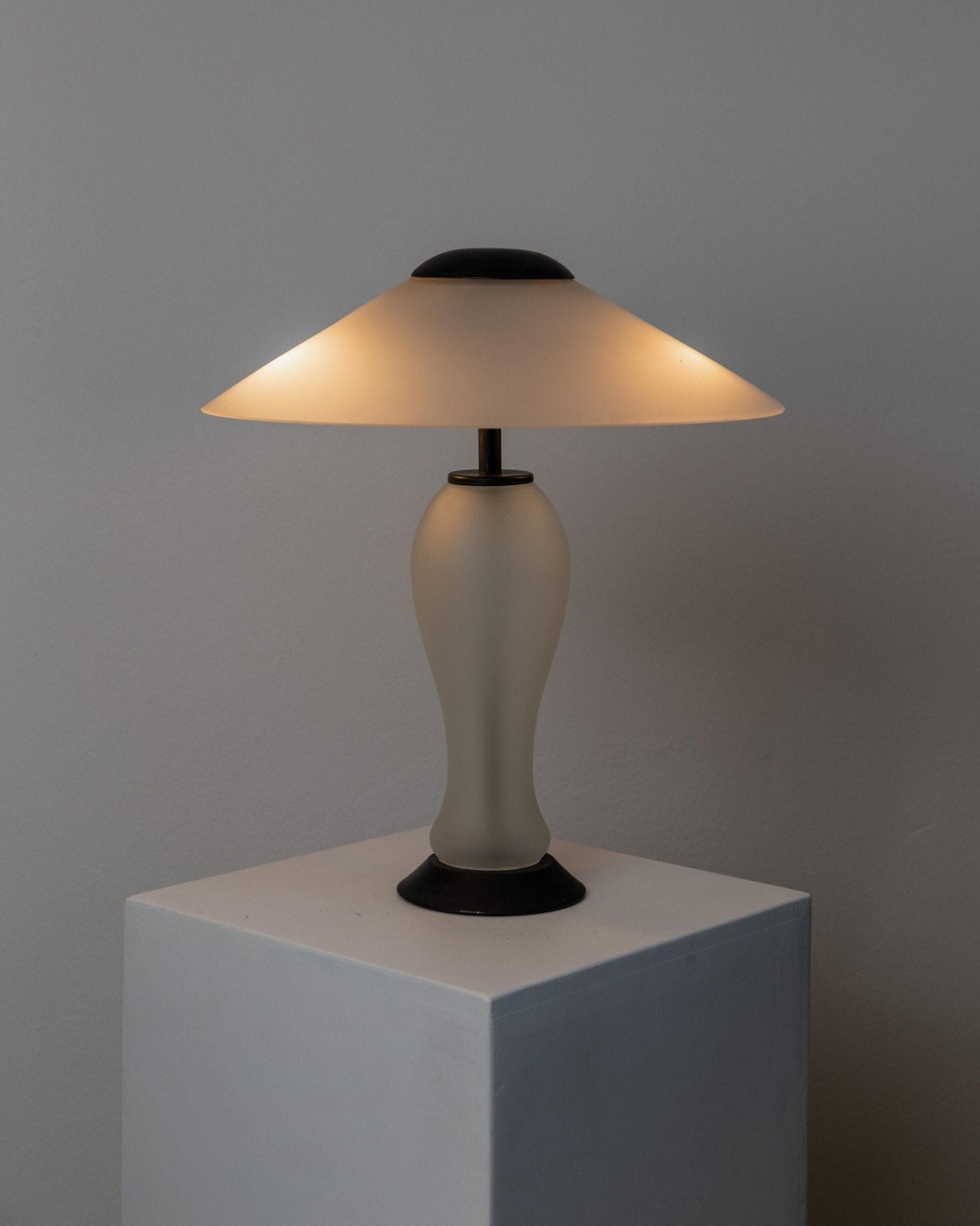 Vintage Murano Glass Table Lamp - Memphis Style, White Frosted Glass, Black Metal Details - Italy 1980s - Timeless minimal Style, Gift Idea_Bottega Jacobs
