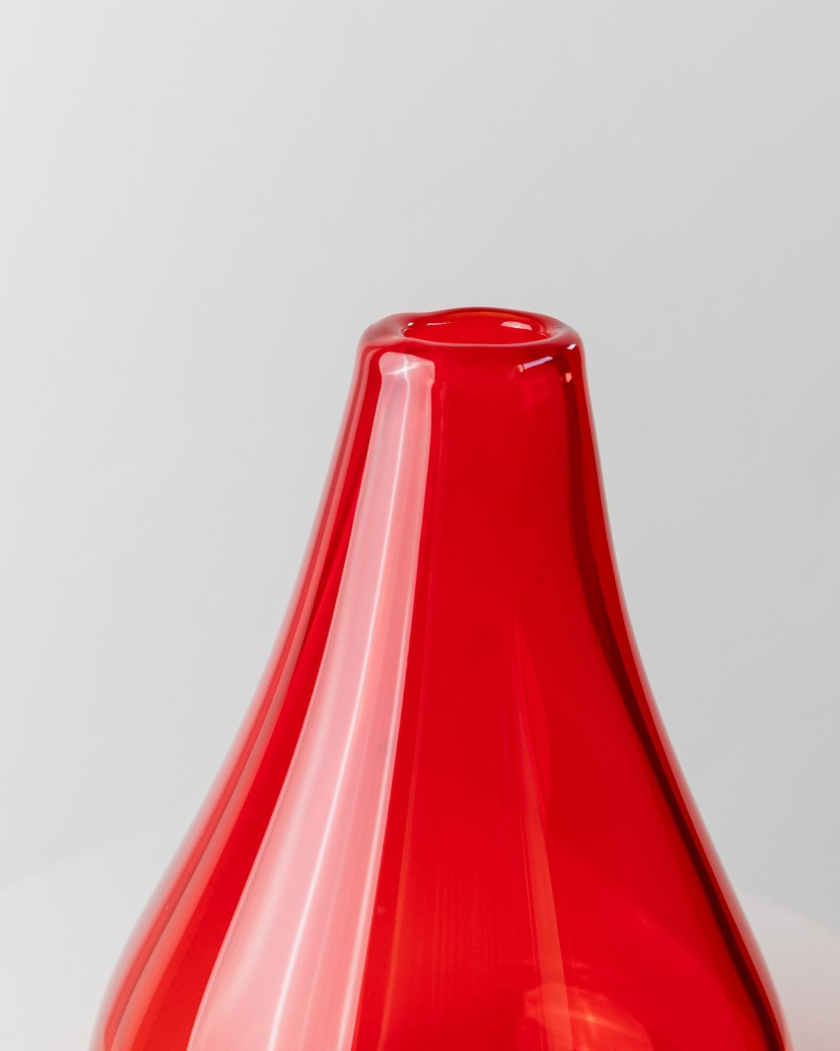 Vintage Murano Glass Vase Red - Bright Red, Eye - Catcher Italy 1970s - Flower Vase, Timeless Shape - Elegant Retro Decoration, Gift Idea_Bottega Jacobs