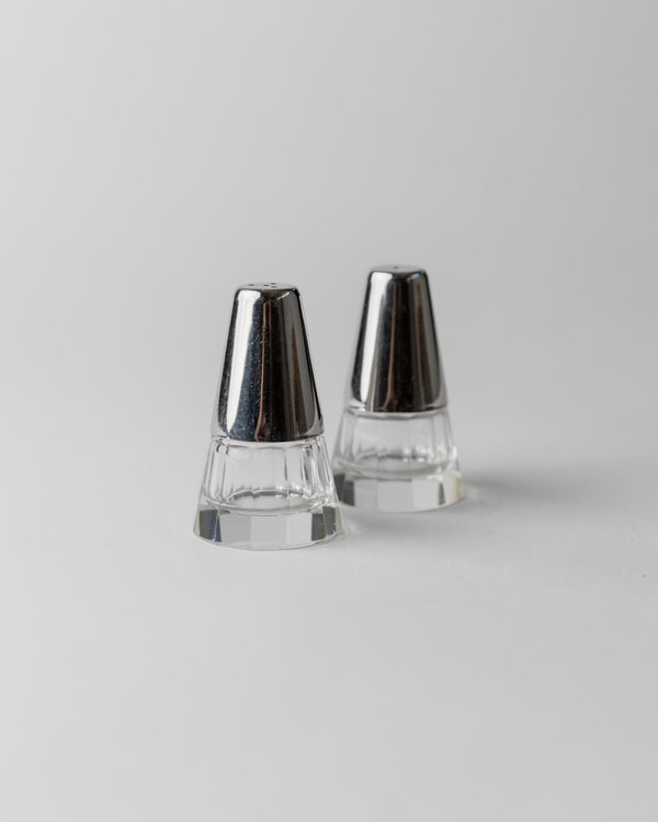 Vintage Salt and Pepper Shakers - Silver - Plated and Glass, Conical Shape - minimal Design Italy 1950s - Elegant Table Decor, Gift Idea_Bottega Jacobs