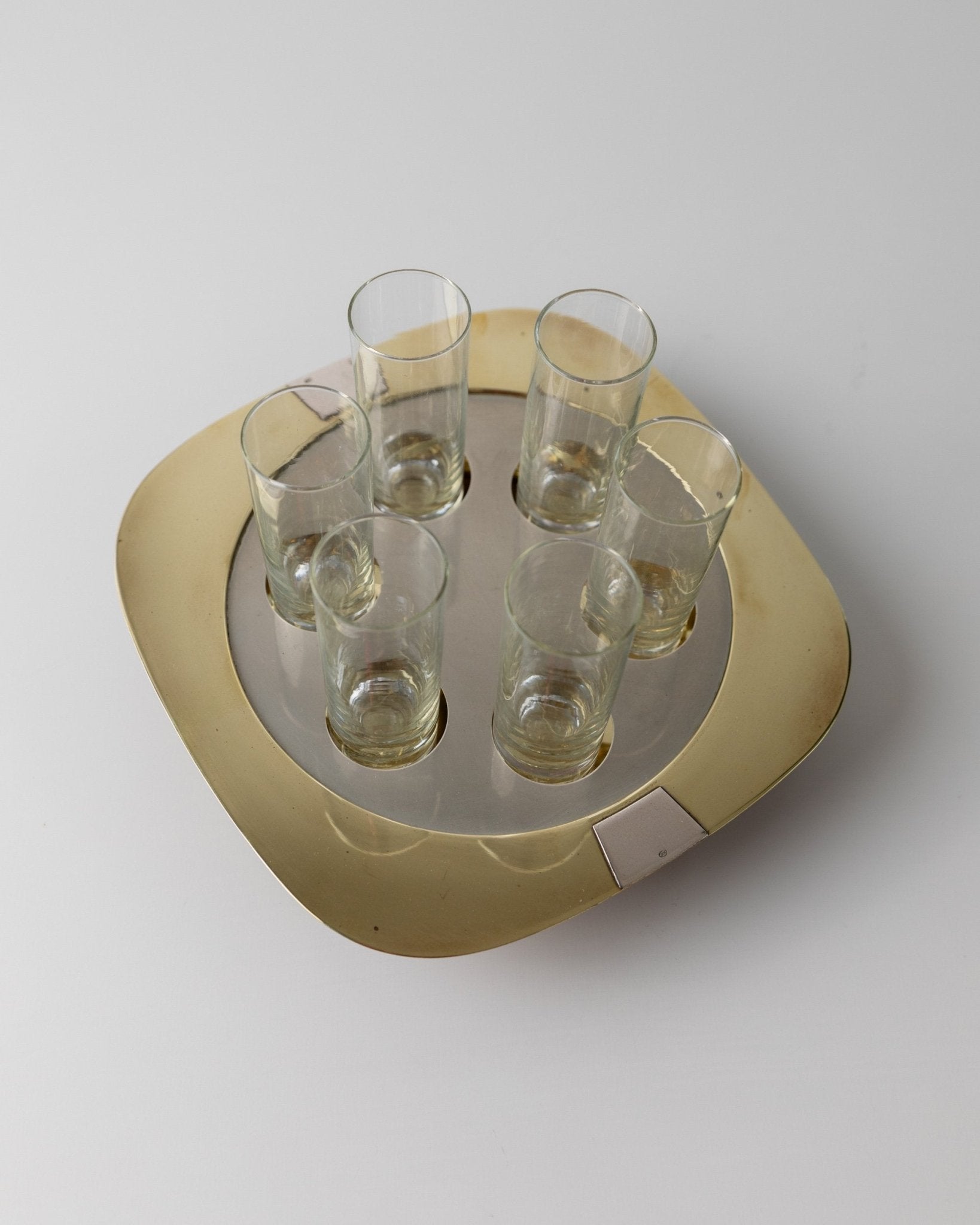 Vintage set shot glasses and tray, brass and silver - Mid Century Design Italy 70s - 6 drinking glasses, matching tray, elegant gift - Bottega Jacobs