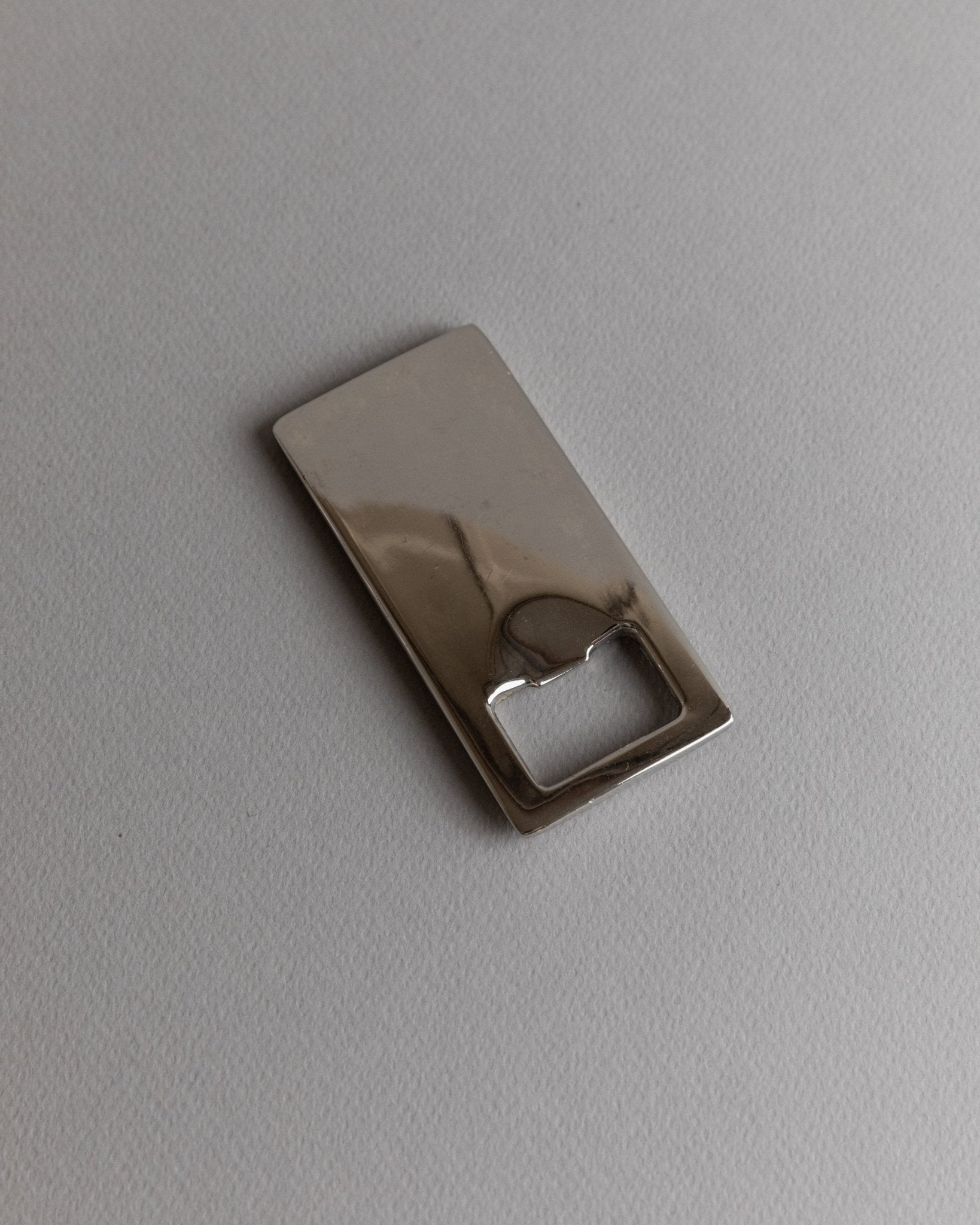 Vintage silver - plated bottle opener - timeless, simple - Space Age Design Italy 1970s - elegant gift idea, retro table decoration - Bottega Jacobs