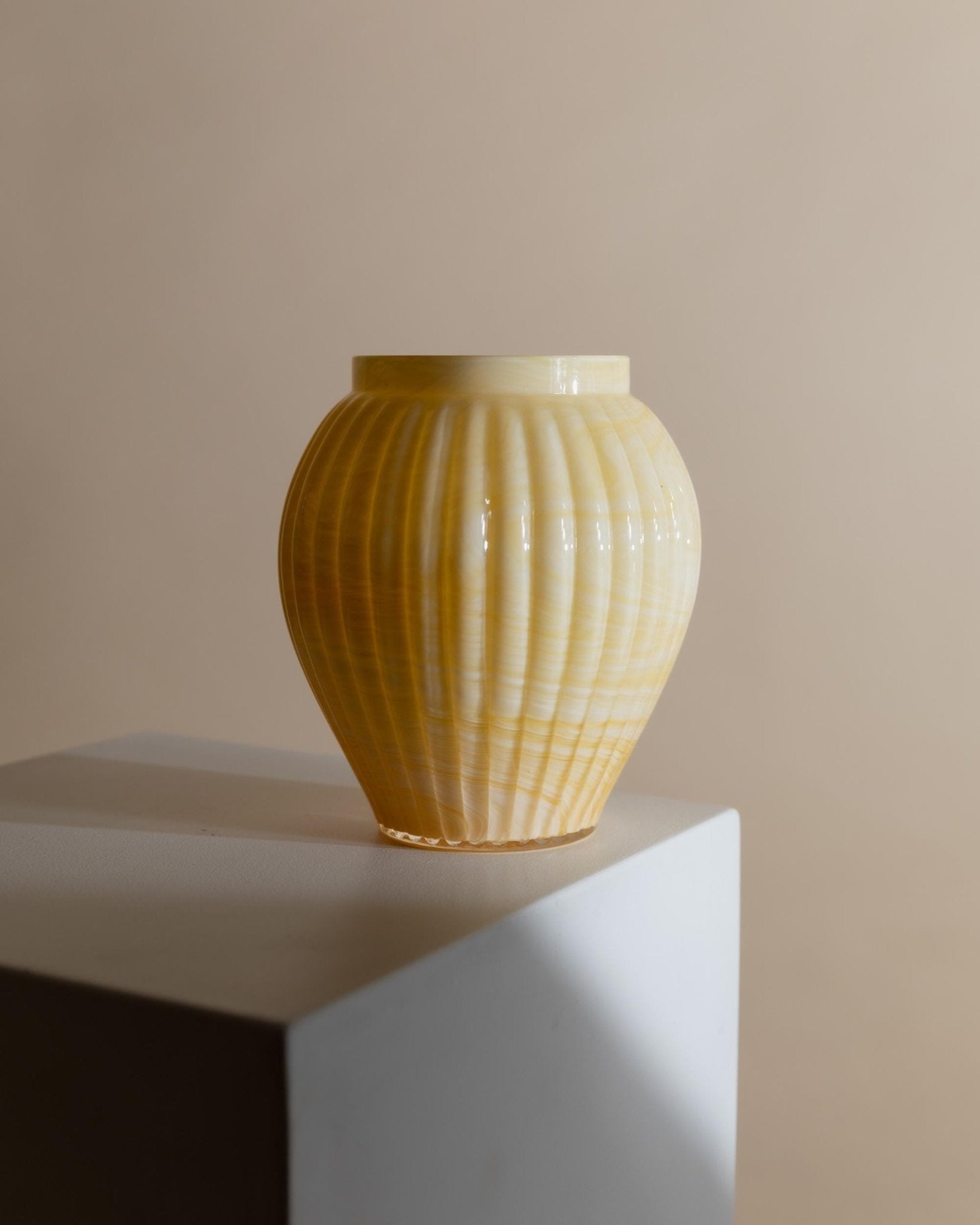 Vintage Valentino vase Murano glass - Italy 1970s - yellow white flower vase, flashed glass, fluted - elegant retro decoration, gift_Bottega Jacobs