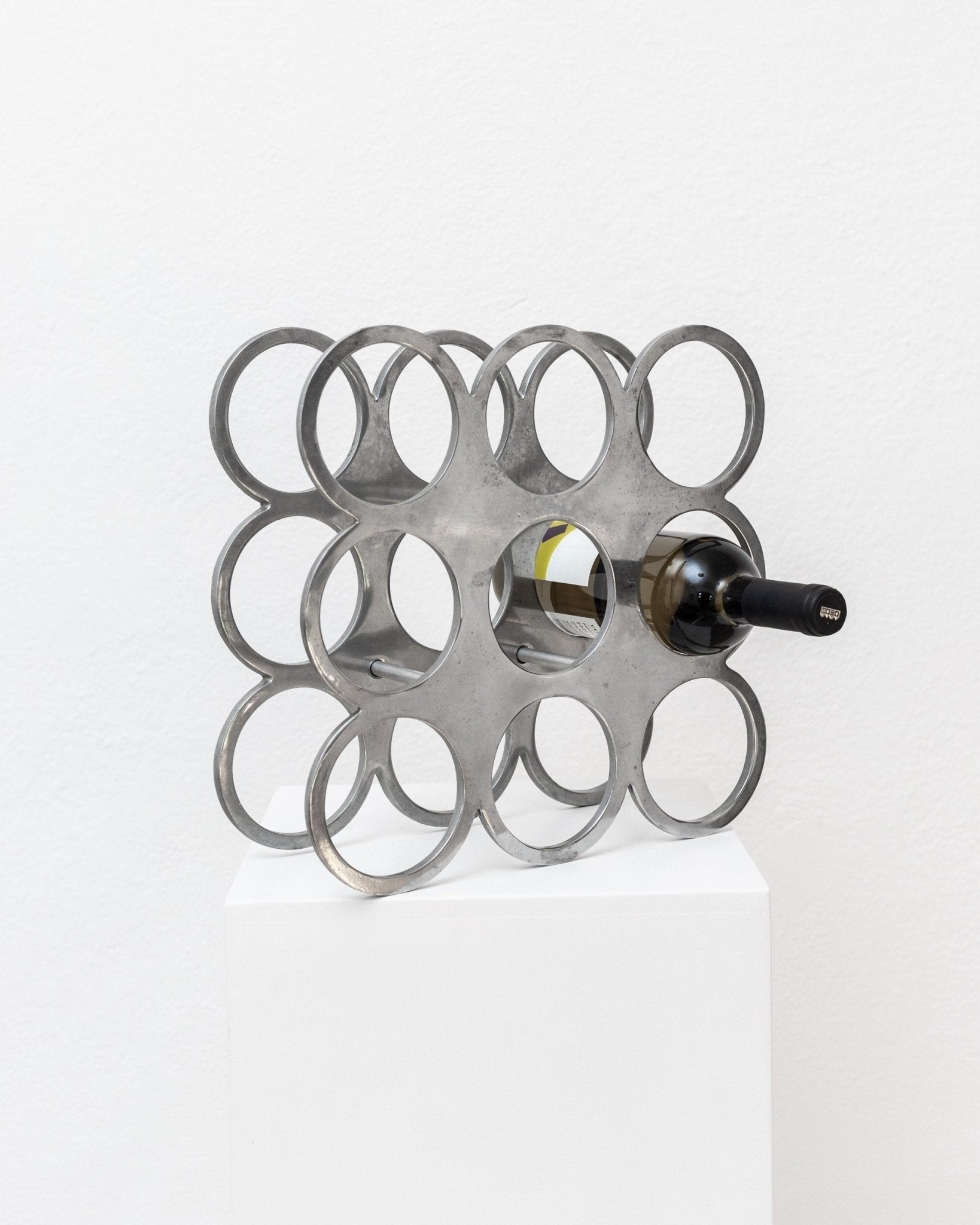 Vintage wine rack - made of metal for 9 bottles - Space Age Design - Italy 1970s - Bottega Jacobs