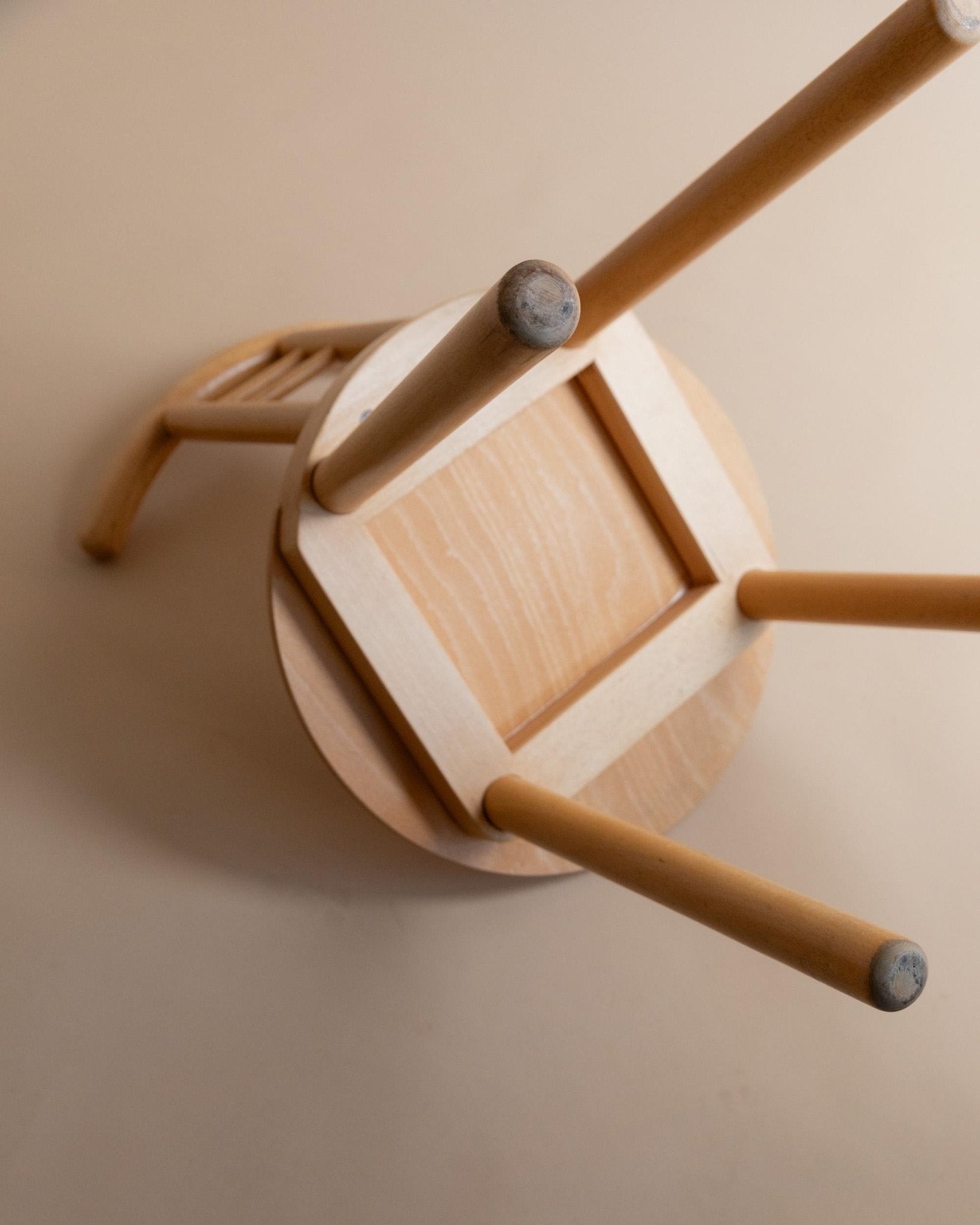 Vintage Wooden Chair - Minimalist Design Italy 1980s - Light Wood, Timeless Form, Japanese Style - Decorative, Gift Idea_Bottega Jacobs