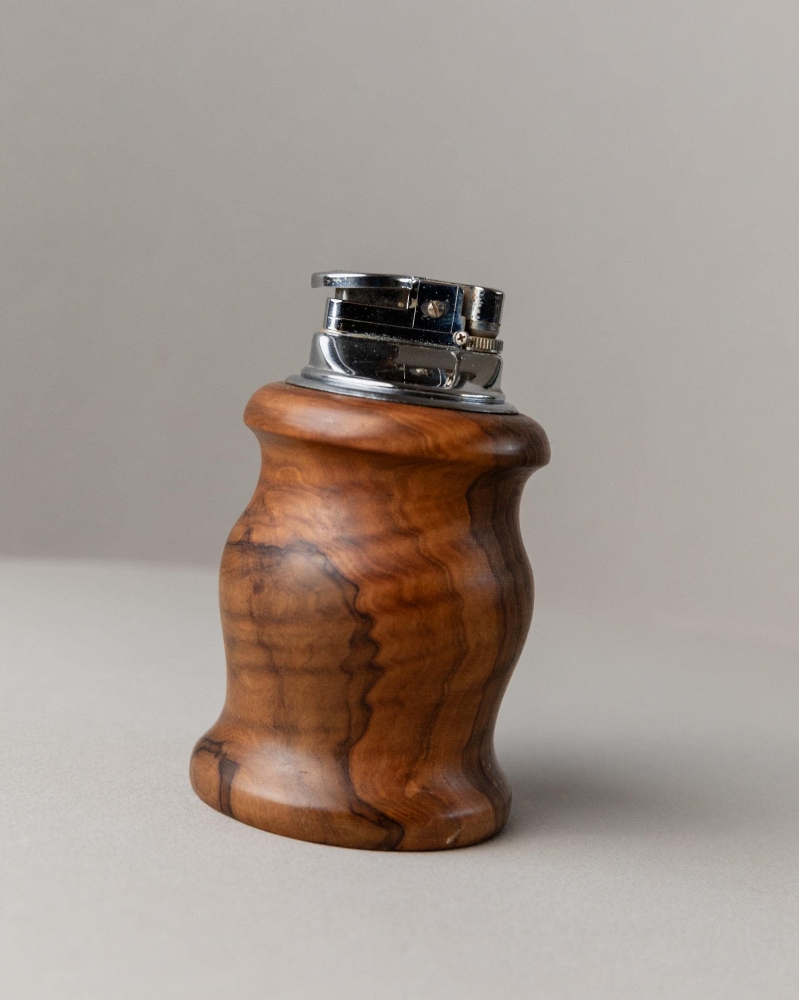 Vintage Wooden Lighter - Elegant Curved Table Lighter - Italy 1960s - Decorative Smoking Accessories, Gift Idea unique_Bottega Jacobs