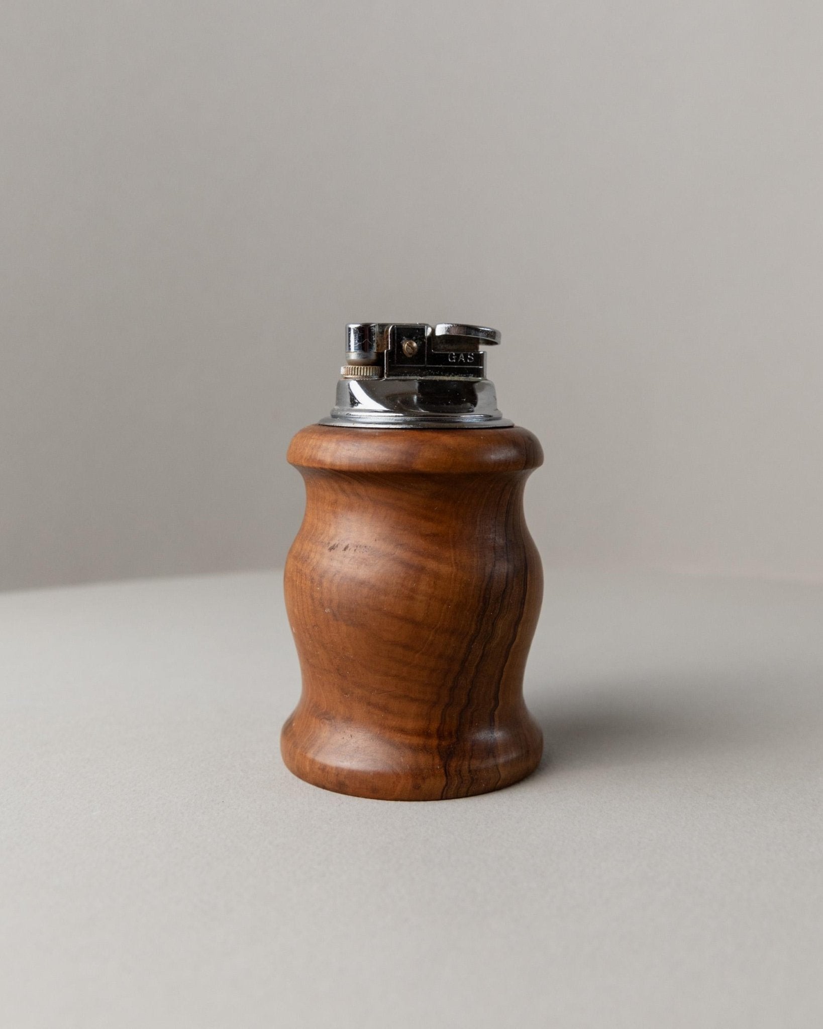 Vintage Wooden Lighter - Elegant Curved Table Lighter - Italy 1960s - Decorative Smoking Accessories, Gift Idea unique_Bottega Jacobs