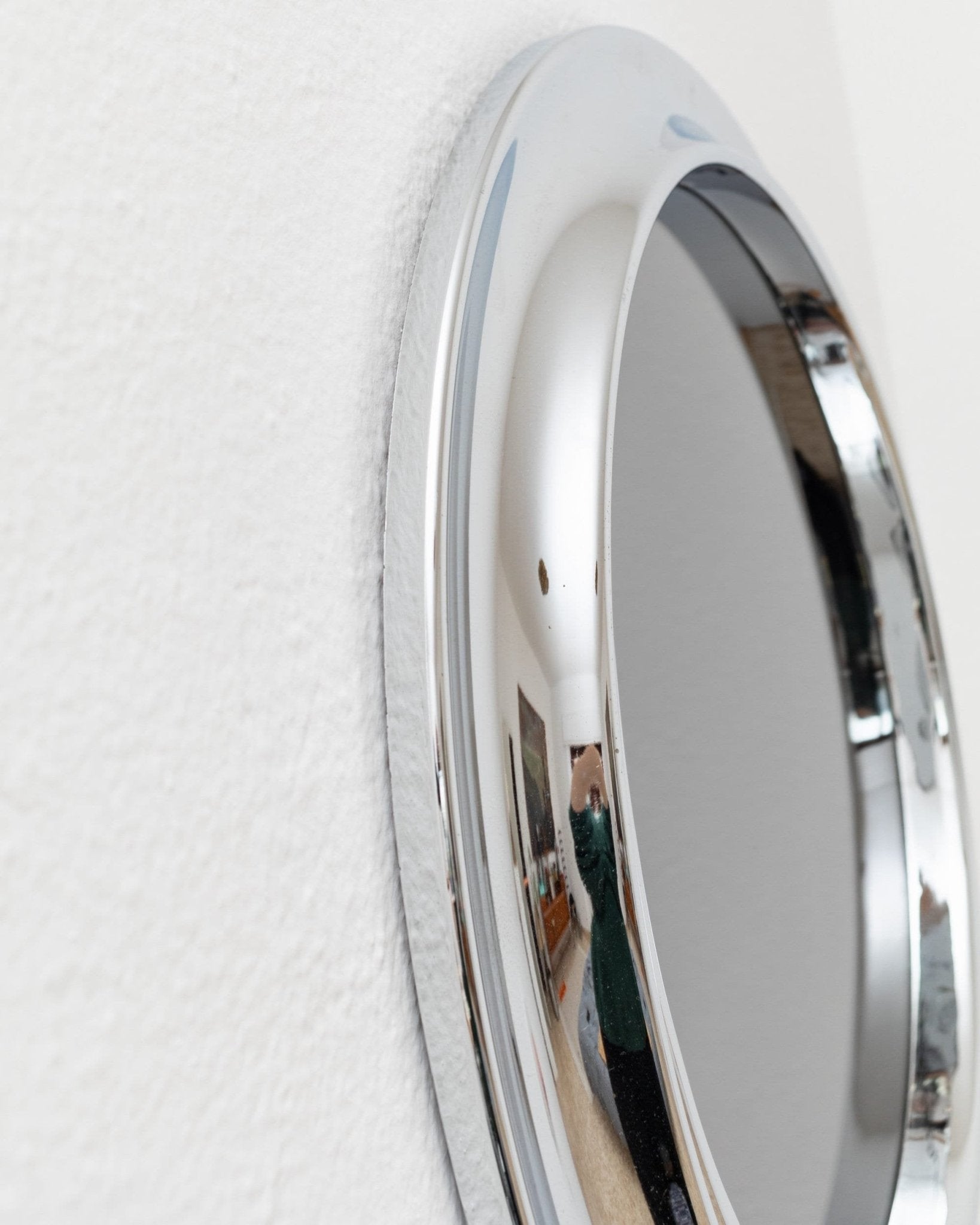 XL Chrome plated vintage wall mirror - Round mirror with smoked glass - Space Age Design - Italy 1960s - Bottega Jacobs