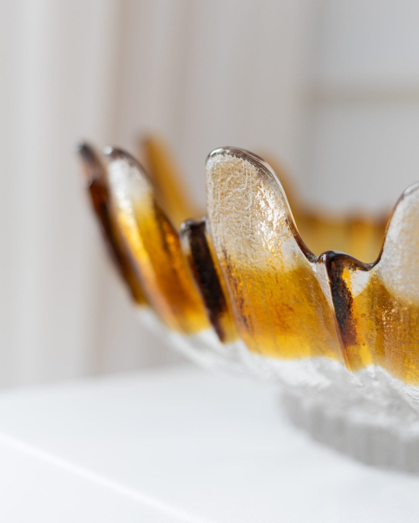 XL Finnish vintage glass bowl - Humppila era - Mid century design - 1970s - Bottega Jacobs