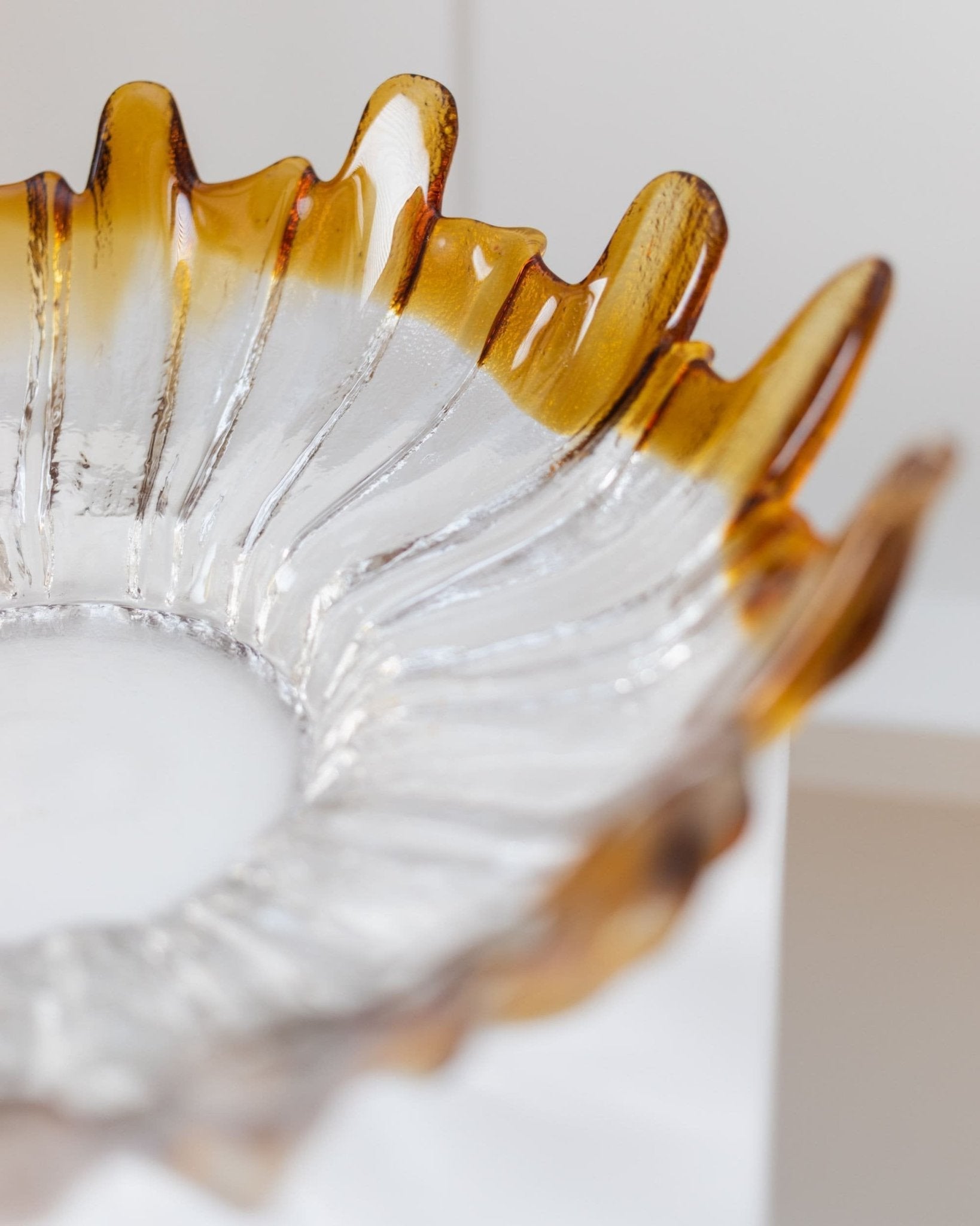 XL Finnish vintage glass bowl - Humppila era - Mid century design - 1970s - Bottega Jacobs
