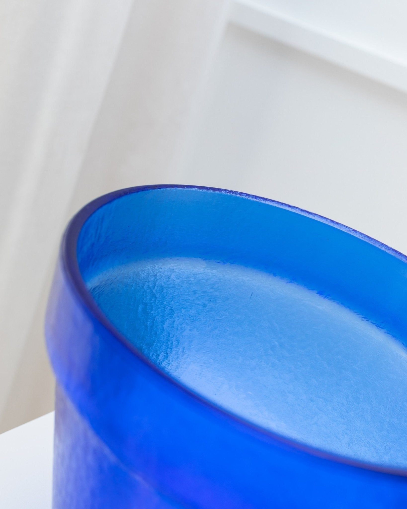 XL Flowerpot made of blue glass - Mid Century Design - Italy - 1970s - Bottega Jacobs