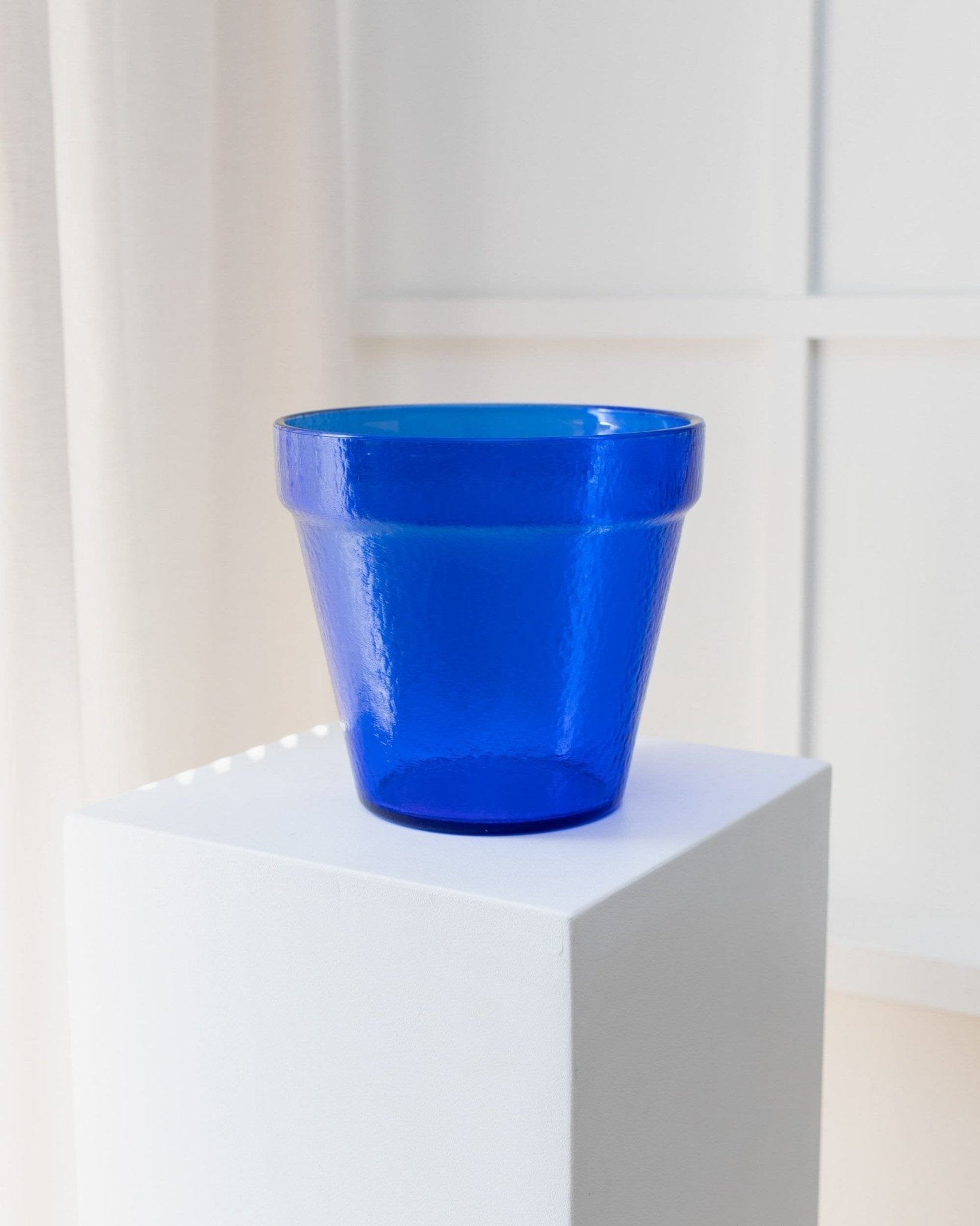 XL Flowerpot made of blue glass - Mid Century Design - Italy - 1970s - Bottega Jacobs