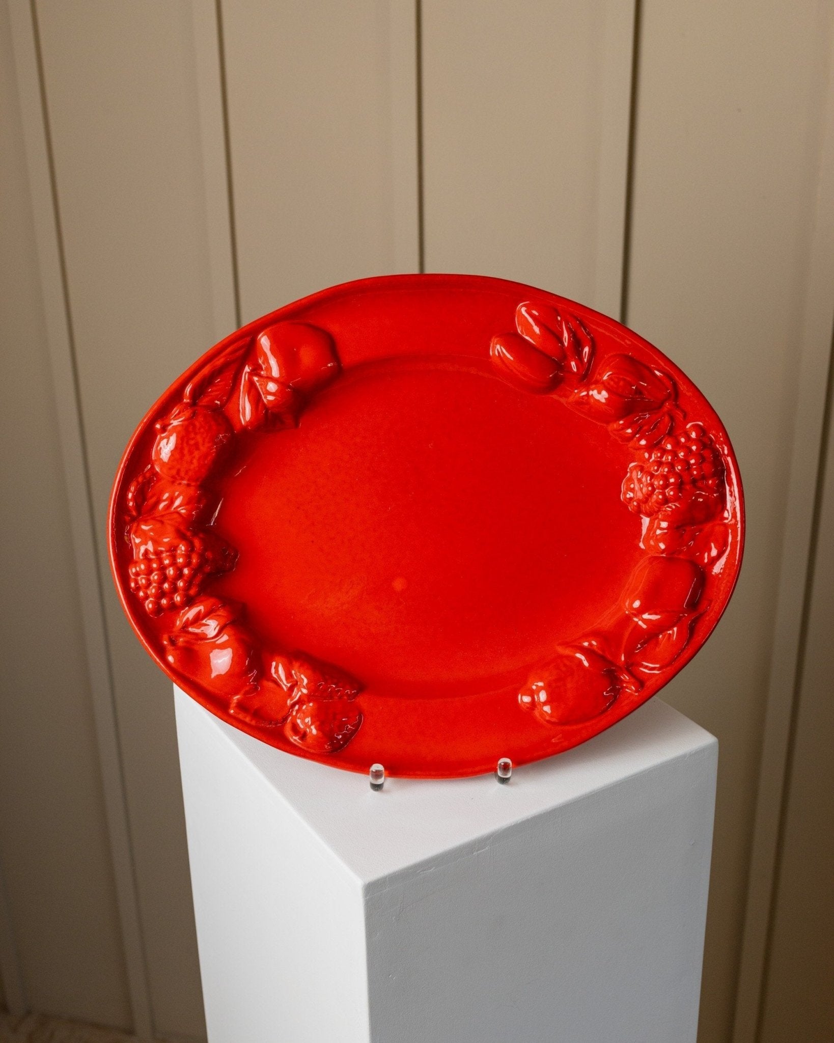 XL vintage ceramic plate oval 1980s - red glaze - fruit relief - Mid Century Design - Italy - Bottega Jacobs