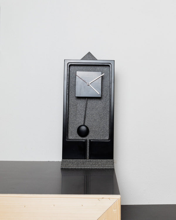XL Vintage Costantini l'Oggetto grandfather clock 1980s - Postmodern Memphis style in black gray - Made in Italy - Bottega Jacobs