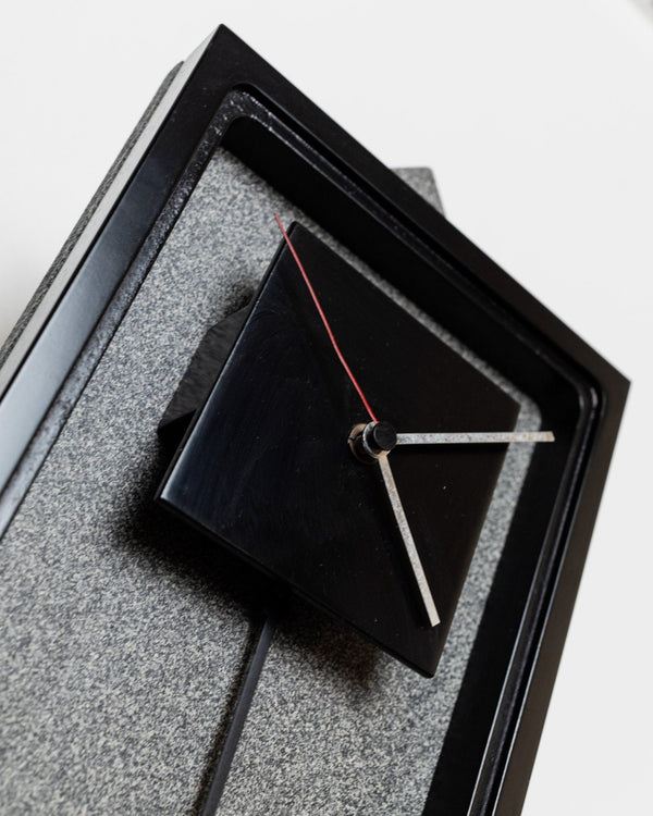 XL Vintage Costantini l'Oggetto grandfather clock 1980s - Postmodern Memphis style in black gray - Made in Italy - Bottega Jacobs