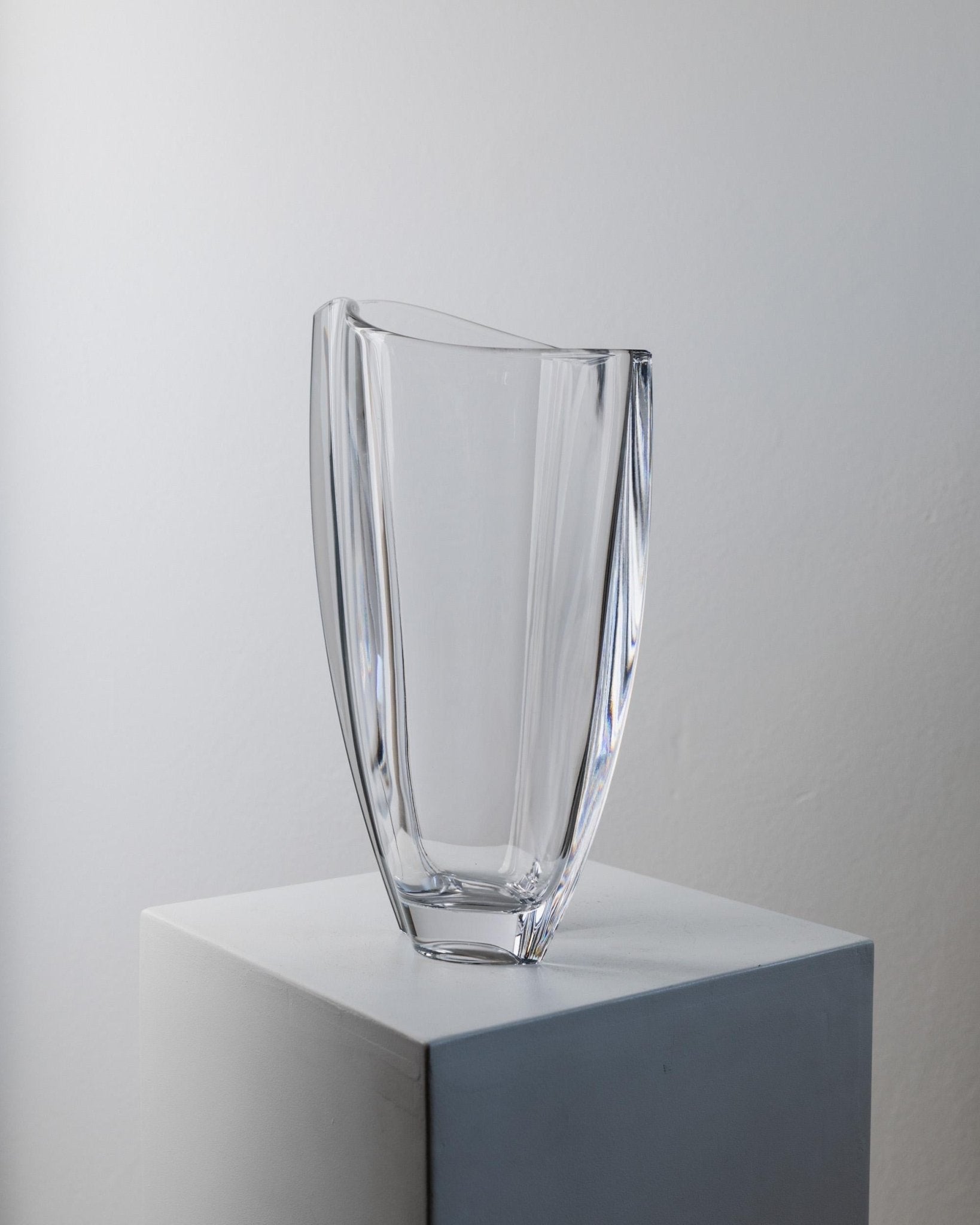 XL Vintage Murano Glass Vase Wavy Shape - Clear Glass, Heavy - Timeless Design Italy 1980s - Classic Flower Vase, Elegant Gift Idea_Bottega Jacobs