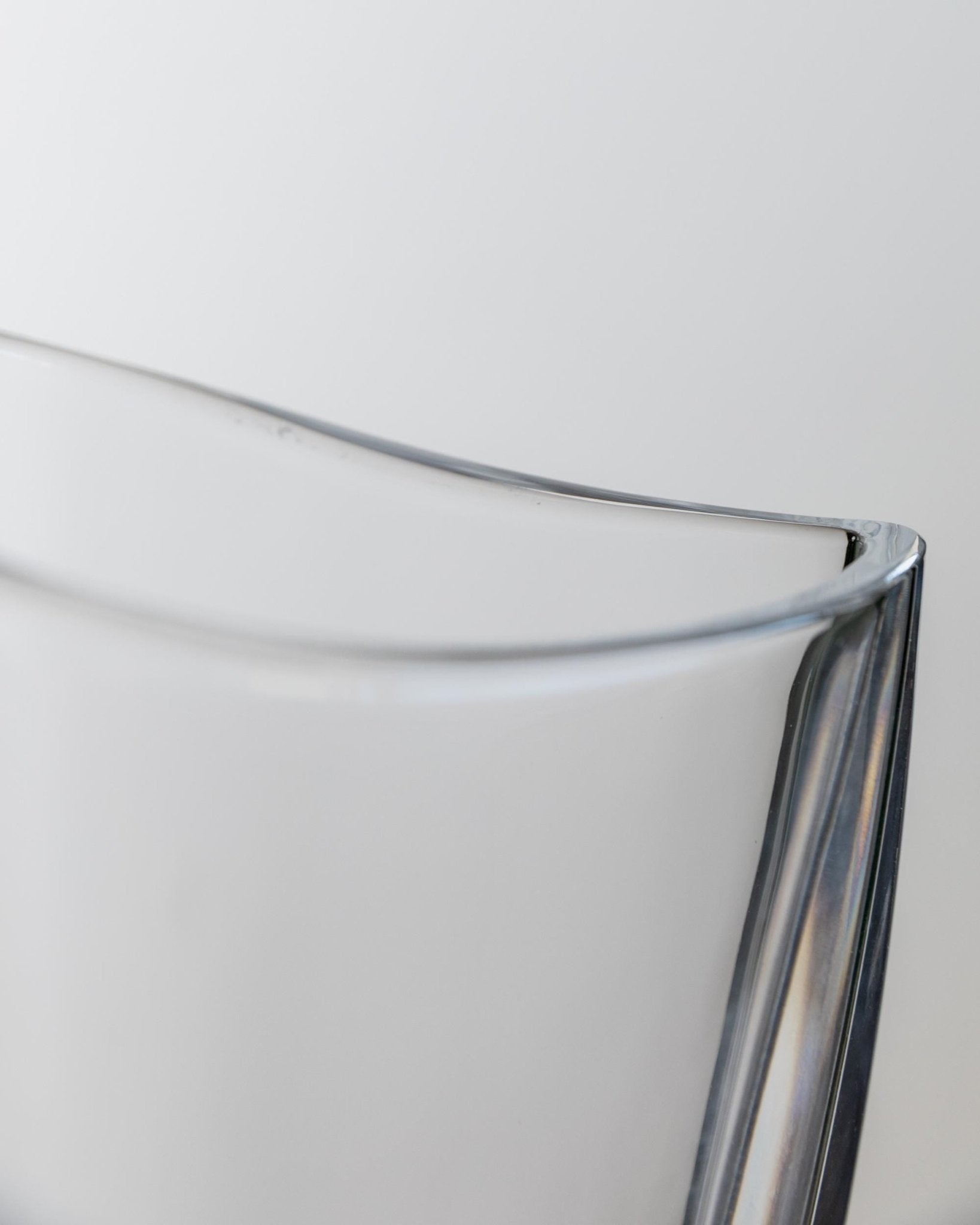 XL Vintage Murano Glass Vase Wavy Shape - Clear Glass, Heavy - Timeless Design Italy 1980s - Classic Flower Vase, Elegant Gift Idea_Bottega Jacobs